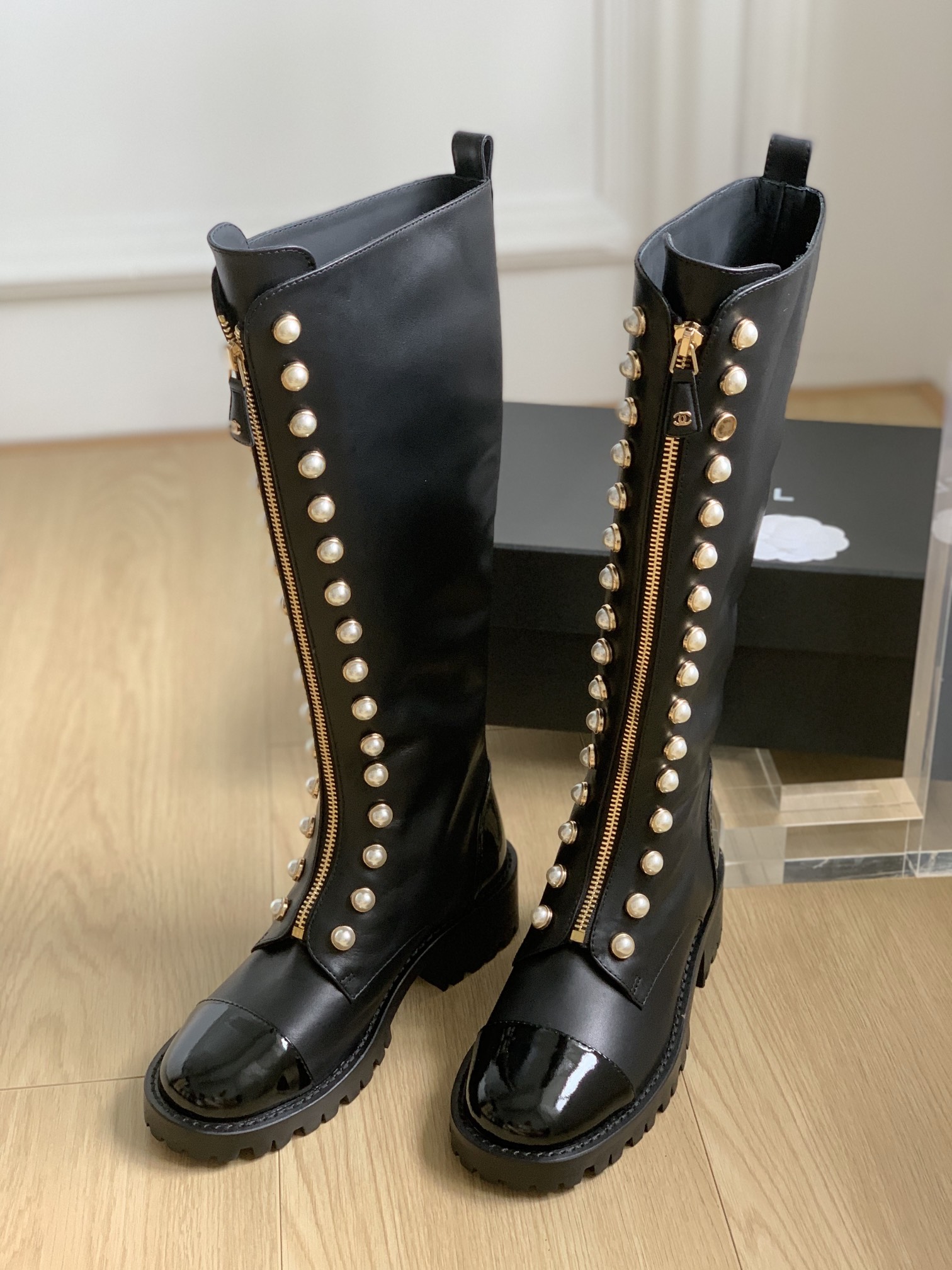 TOP CHANEL Pearl Boot Series - 3 Colors