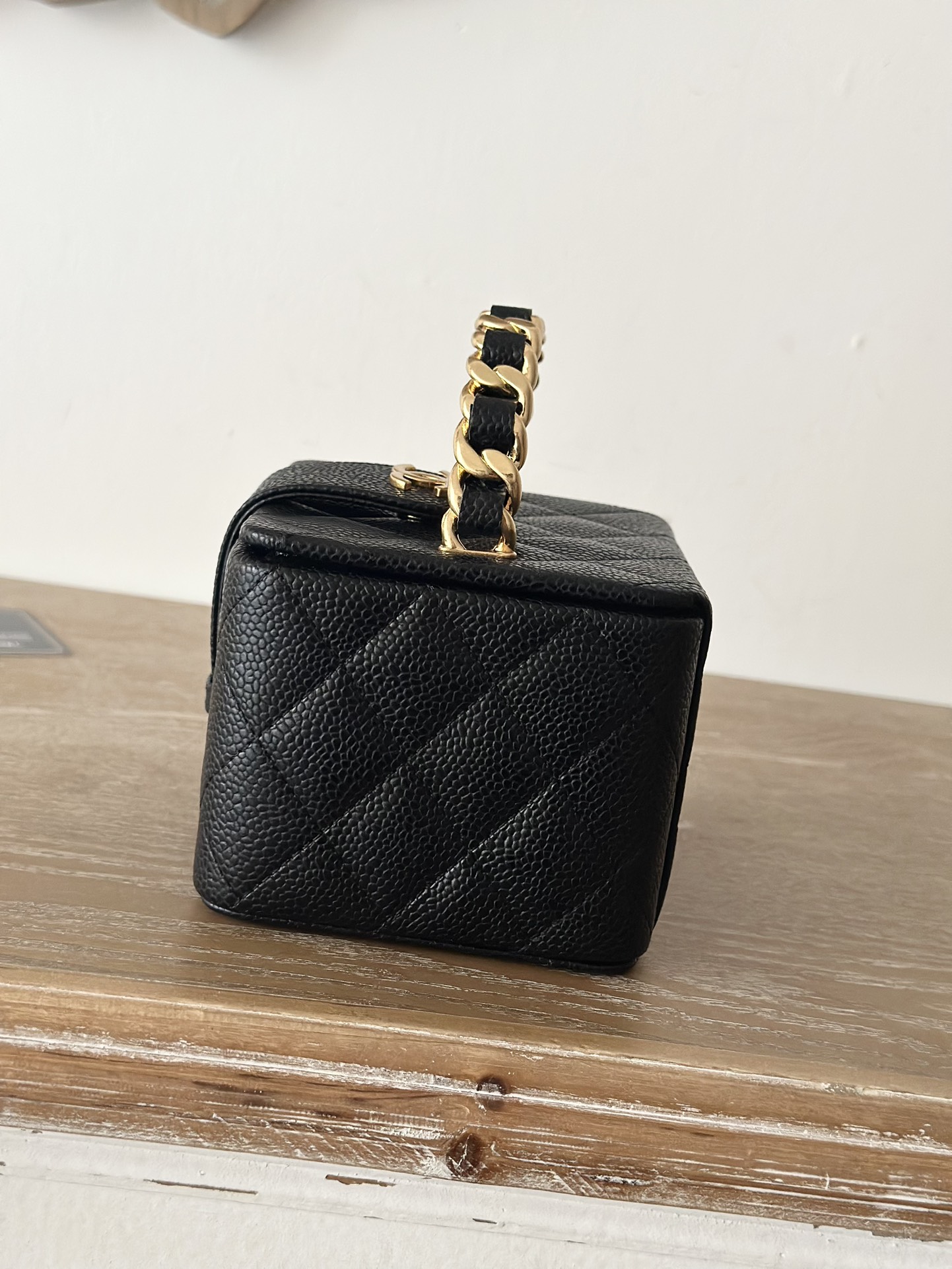 TOP CHANEL Vanity Case Calfskin 8.5x11x9.5cm/8.5x22x10cm - Black