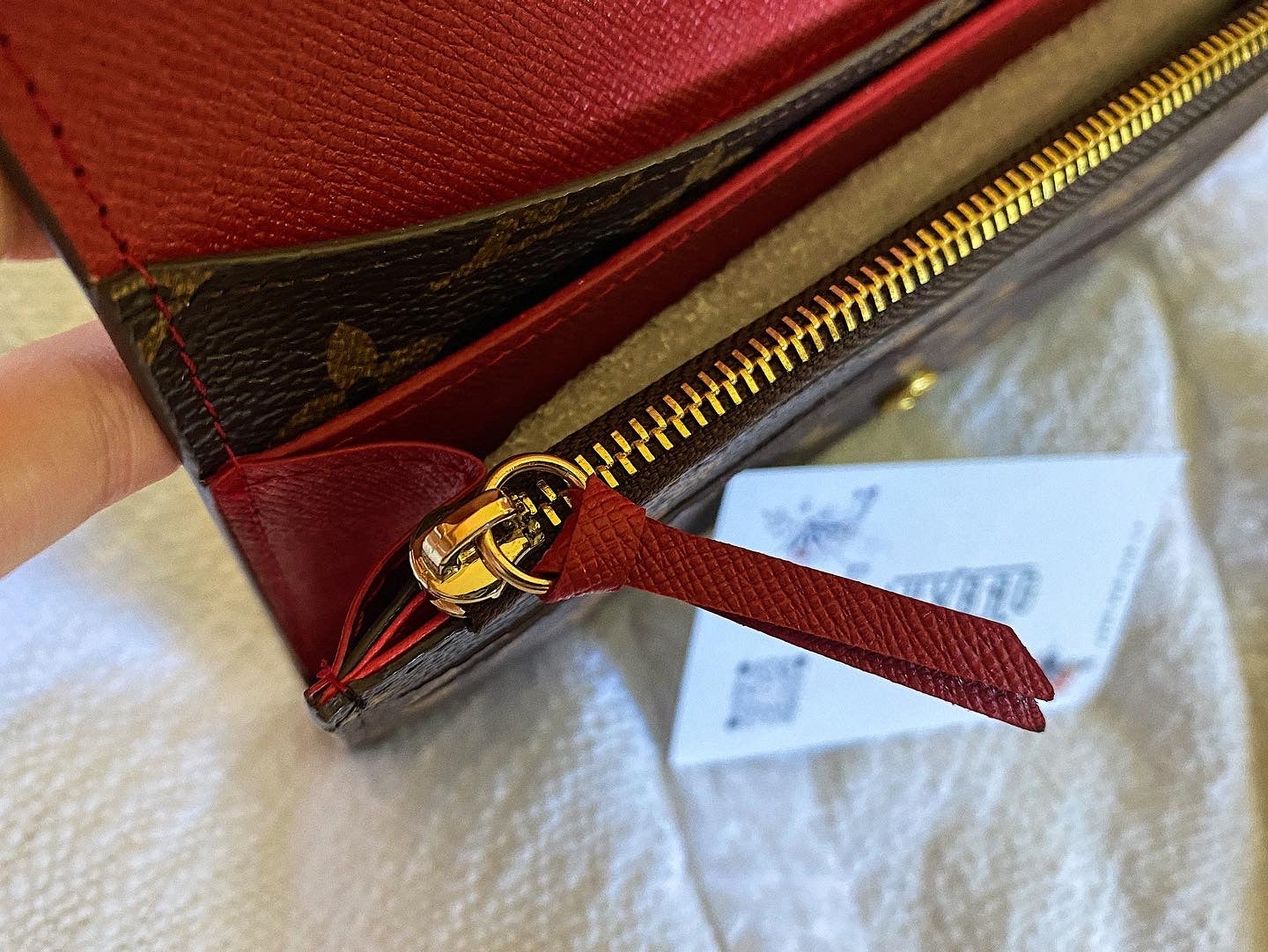 TOP Louis Vuitton LV Emilie Wallet Monogram Canvas