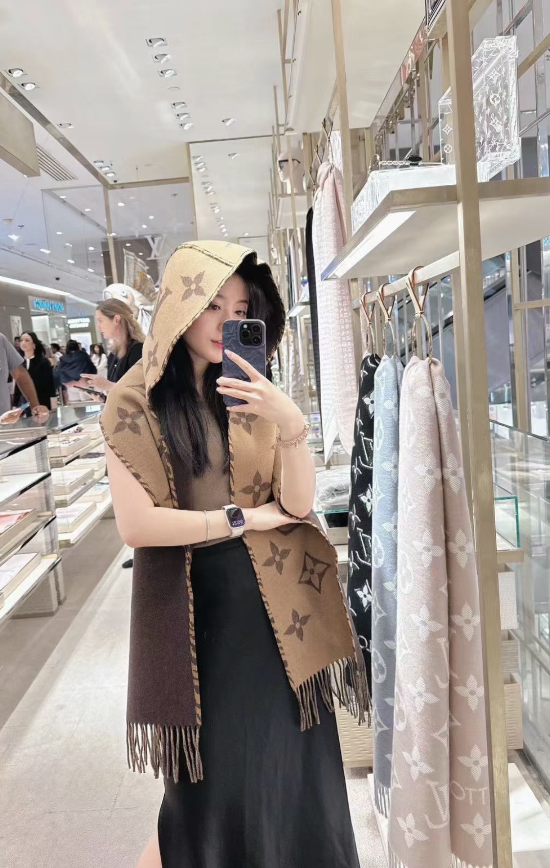 TOP Louis Vuitton LV Monogram Hooded Scarf 196X38cm - 2 Color