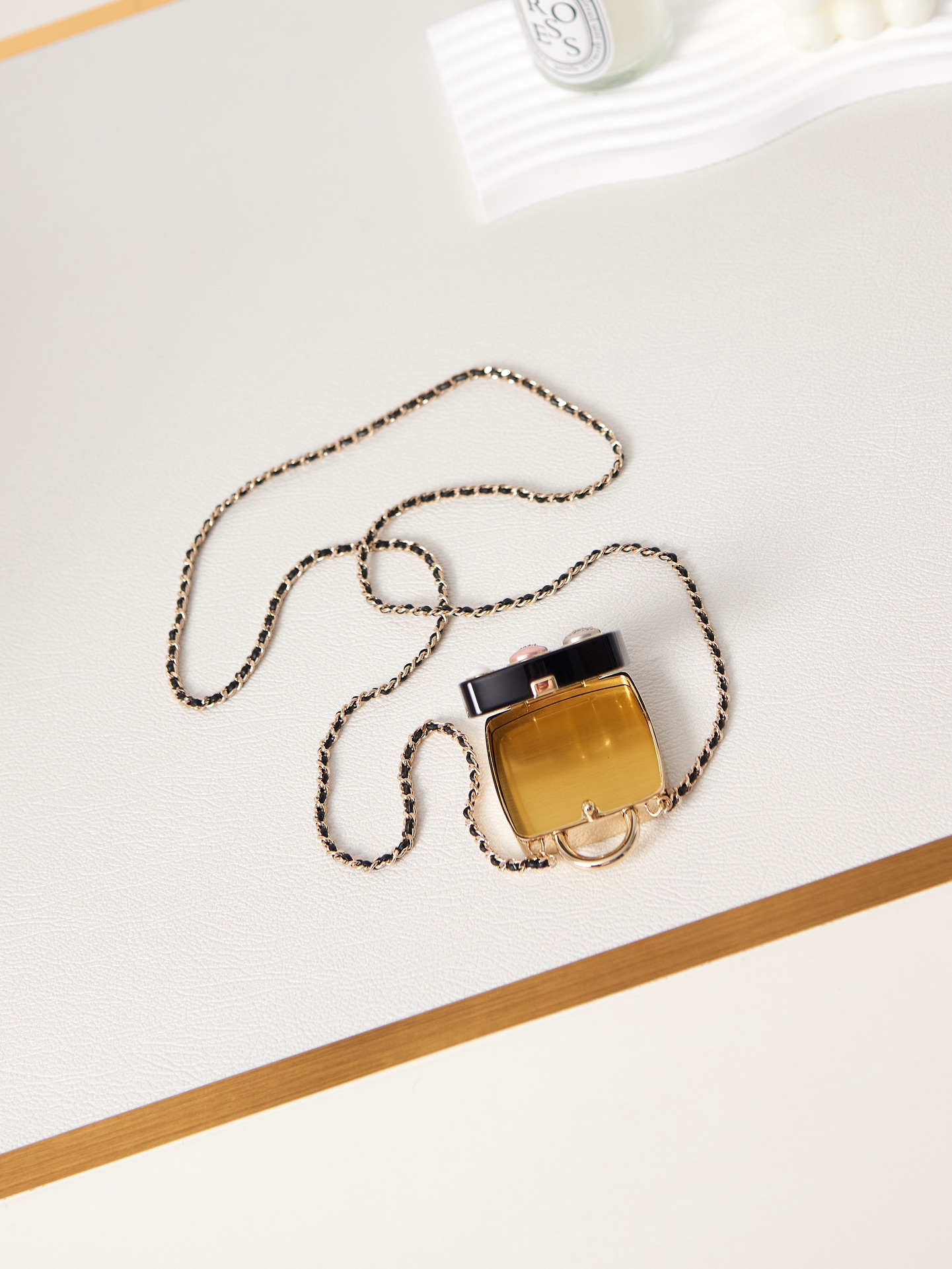 TOP CHANEL Mini Evening Bag 5.5x5.5x2.8cm - Black