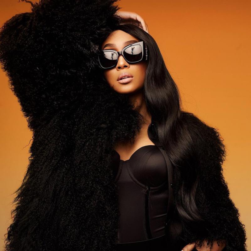 TOP Yves Saint Laurent YSL YSL One-Piece Nose Pads Sunglasses - Black