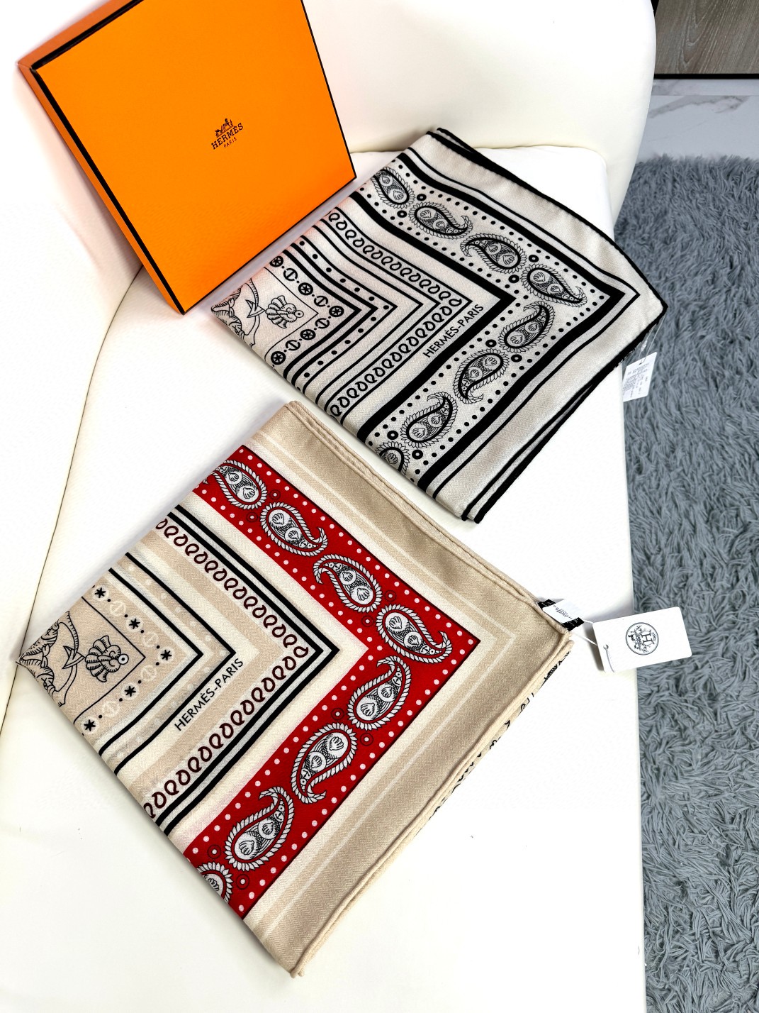 TOP HERMES Cashmere Scarf 135cm×135cm - 2 Colors