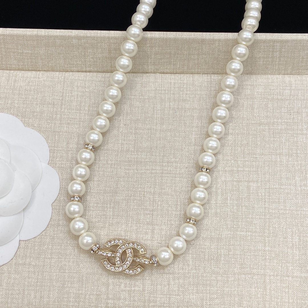 TOP CHANEL Necklace + Bracelet Set - Gold