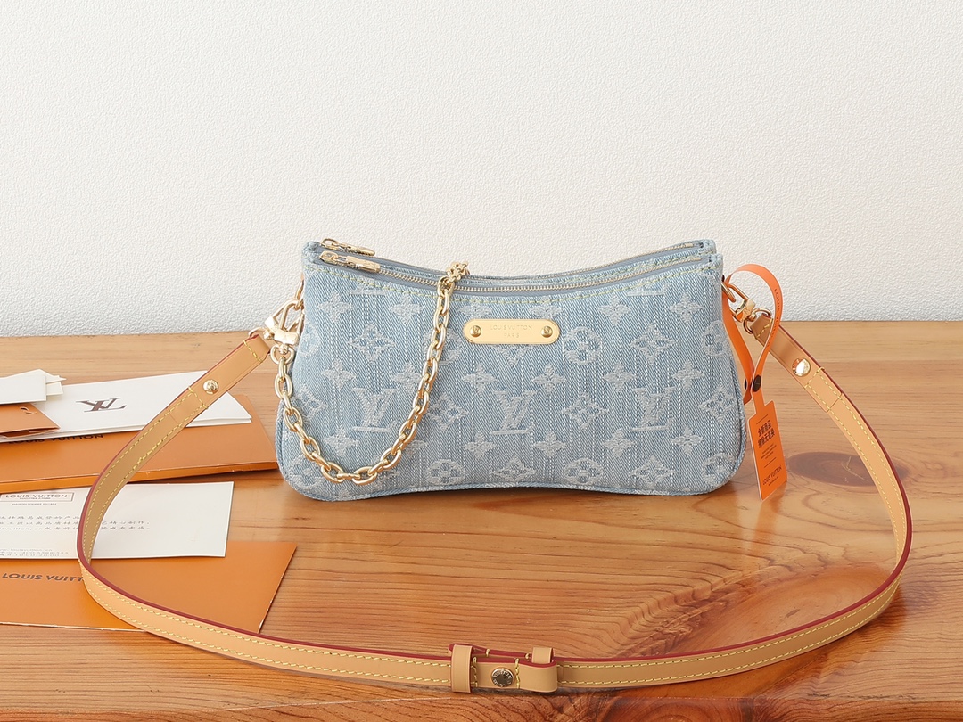 TOP Louis Vuitton LV Monogram Pochette Accessories Bag 24.5x13.5x6.5cm - Denim