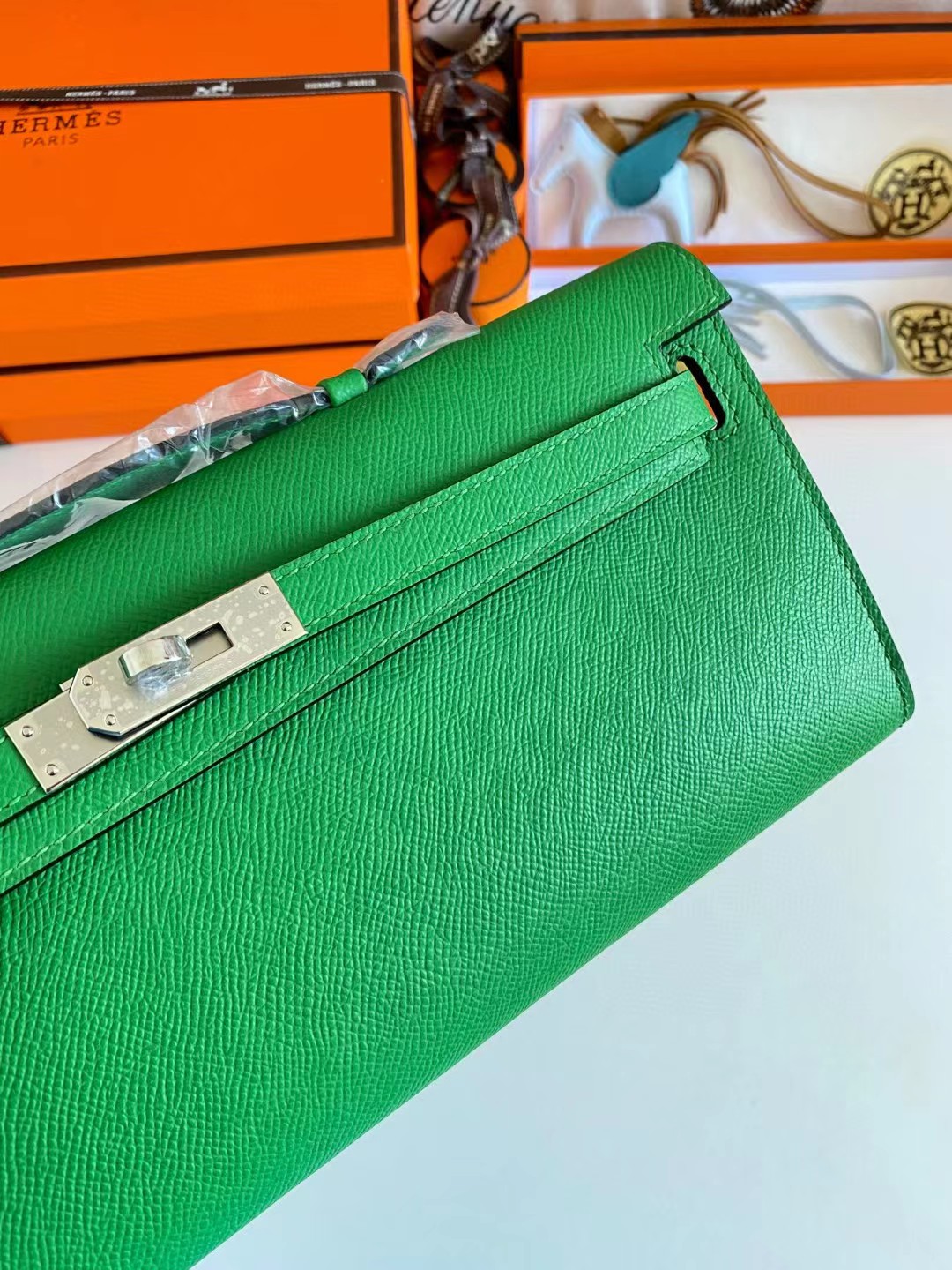 TOP HERMES Kelly Cut Elan 31 Clutch - Green & SHW
