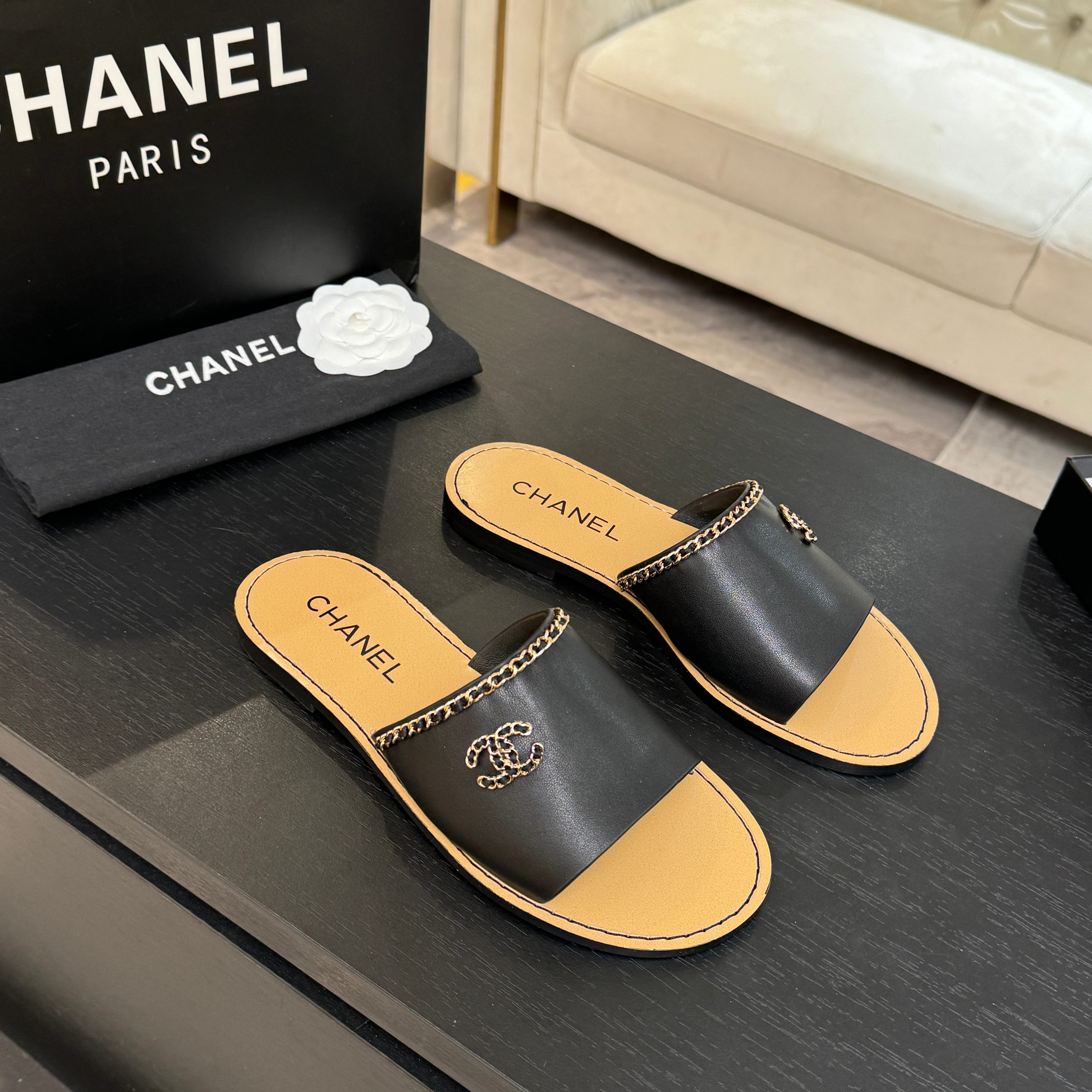 TOP CHANEL Flat Slippers - 4 Colors