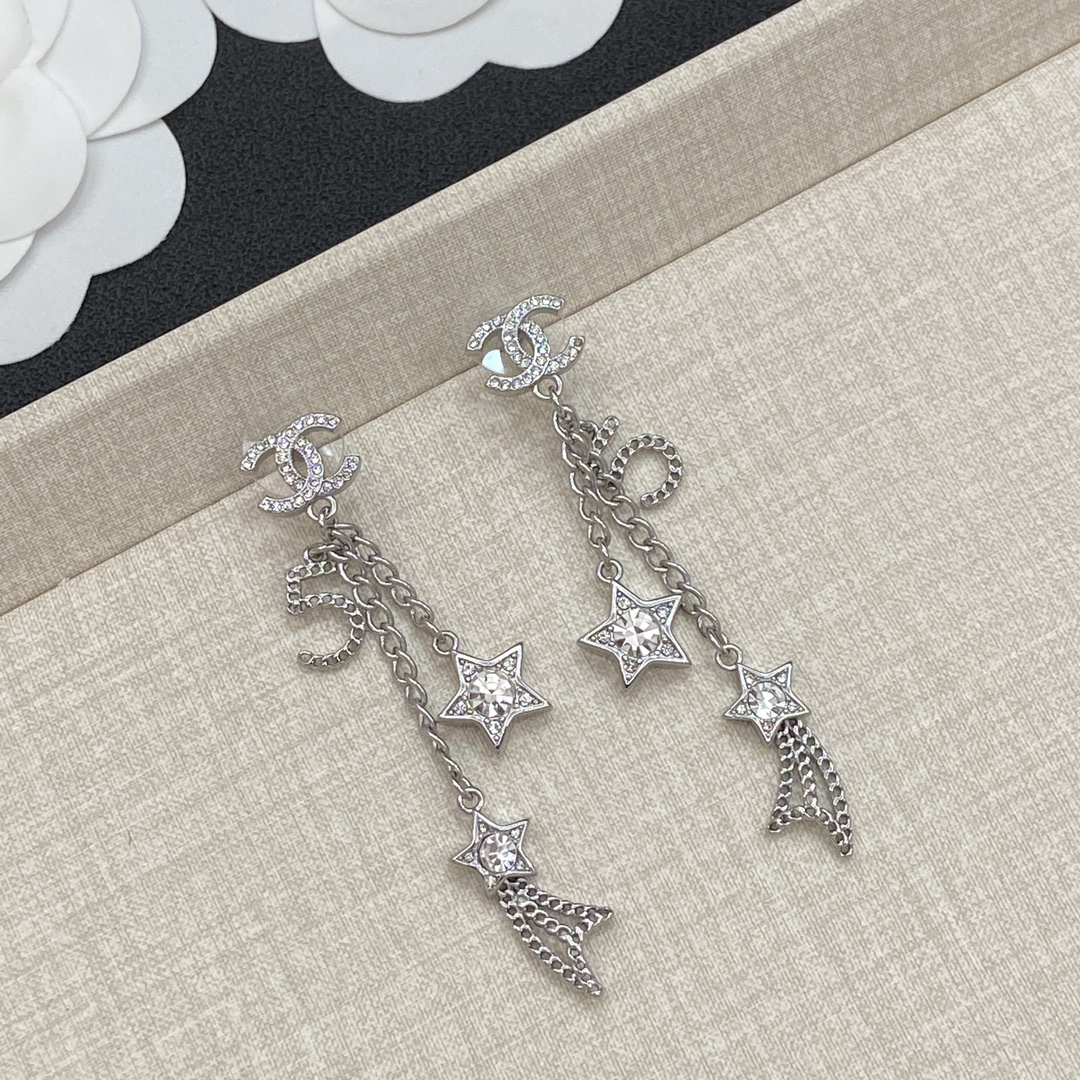 TOP CHANEL Earrings - 2 Color