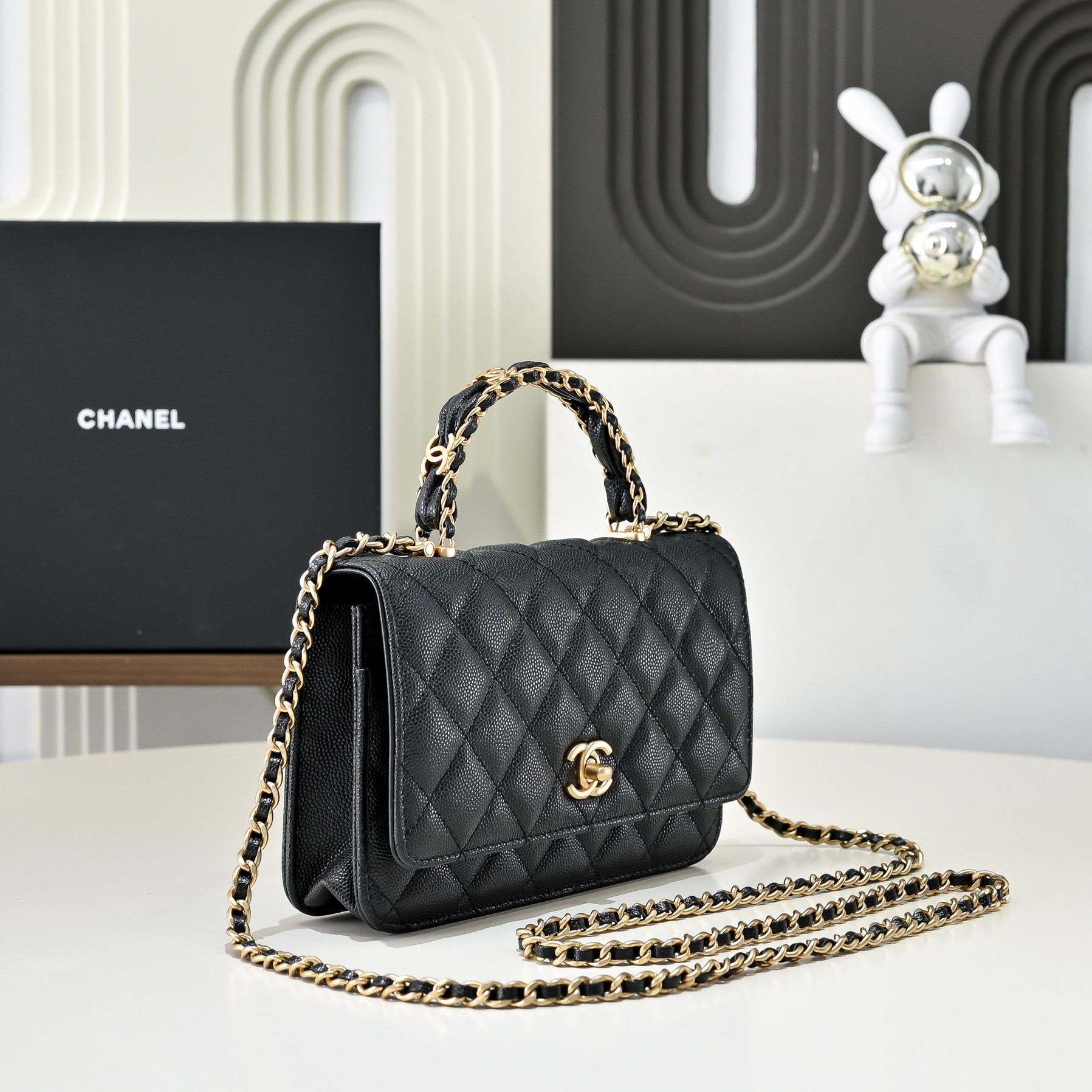 TOP CHANEL WOC Bag with CC Logo Handle Calfskin 19 cm - 5 Color