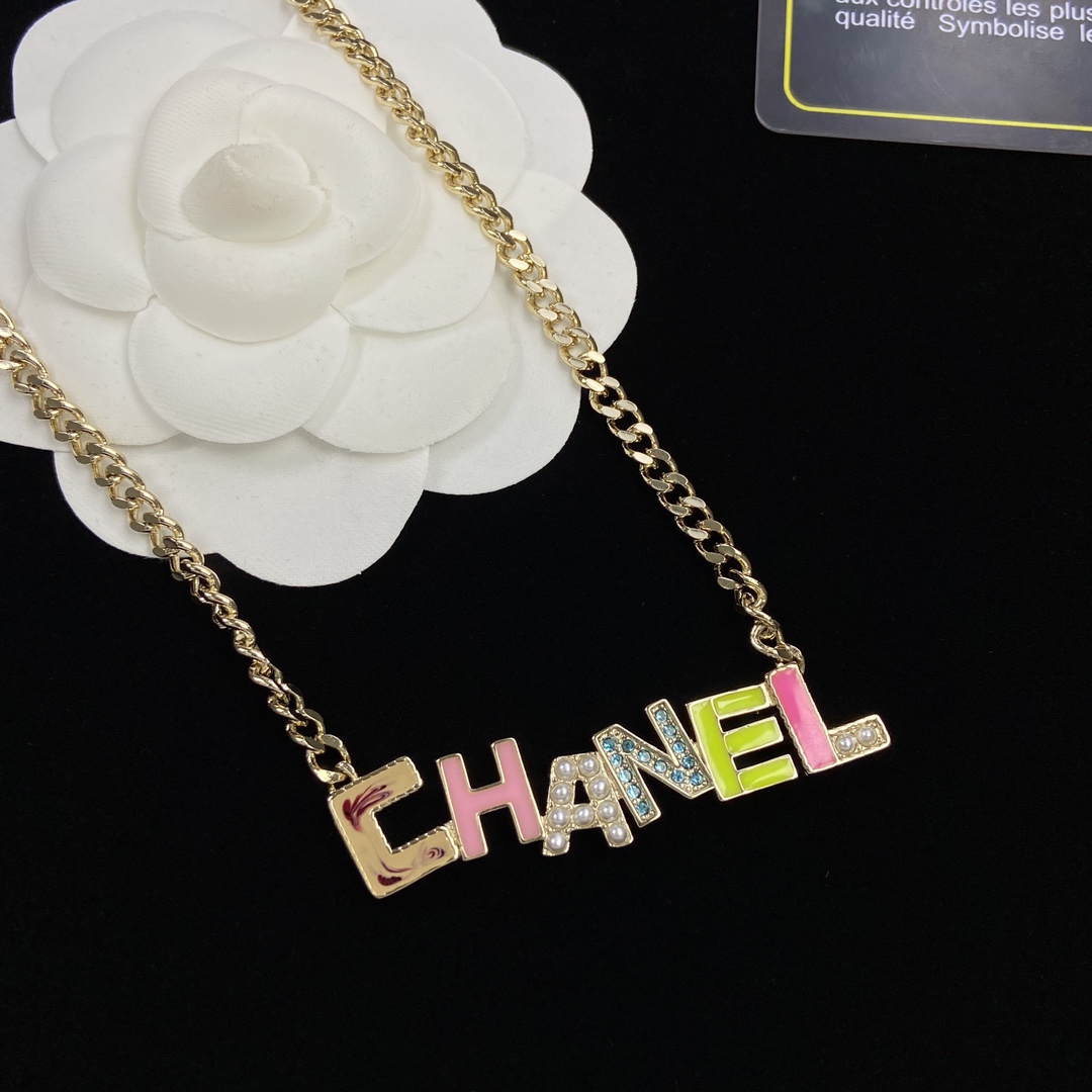 Top CHANEL Colorful Letter/Gold Chain Necklace