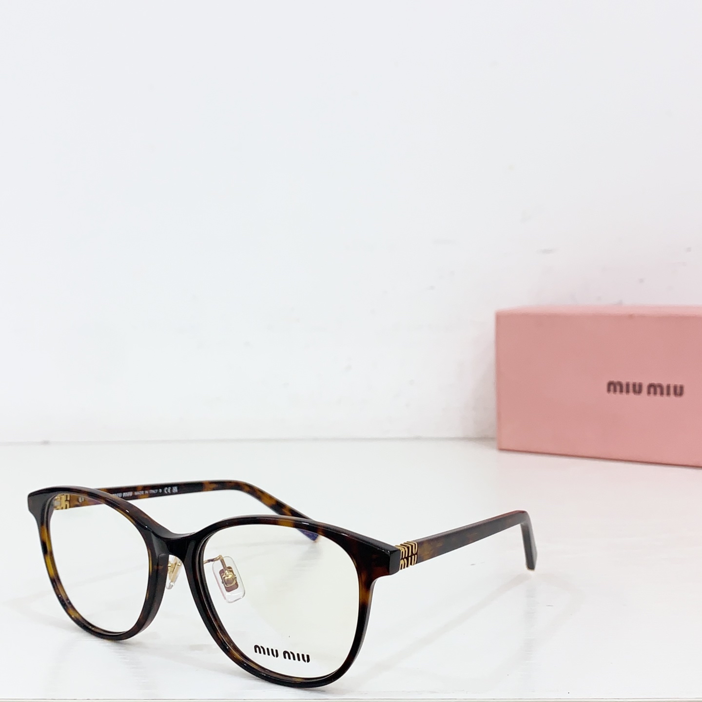 TOP Miu Miu Sunglasses - 4 Colors