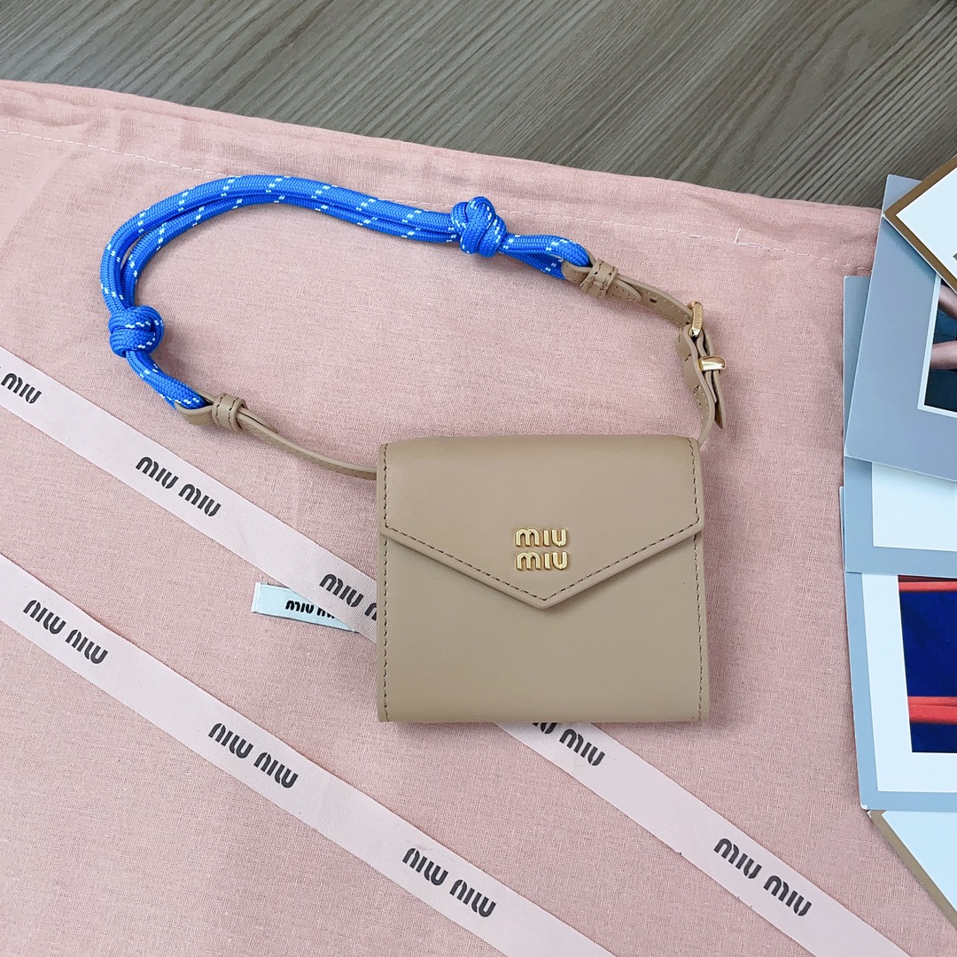 TOP Miu Miu Calfskin Underarm Bags - 10.5X 9X 2cm - 3 Colors
