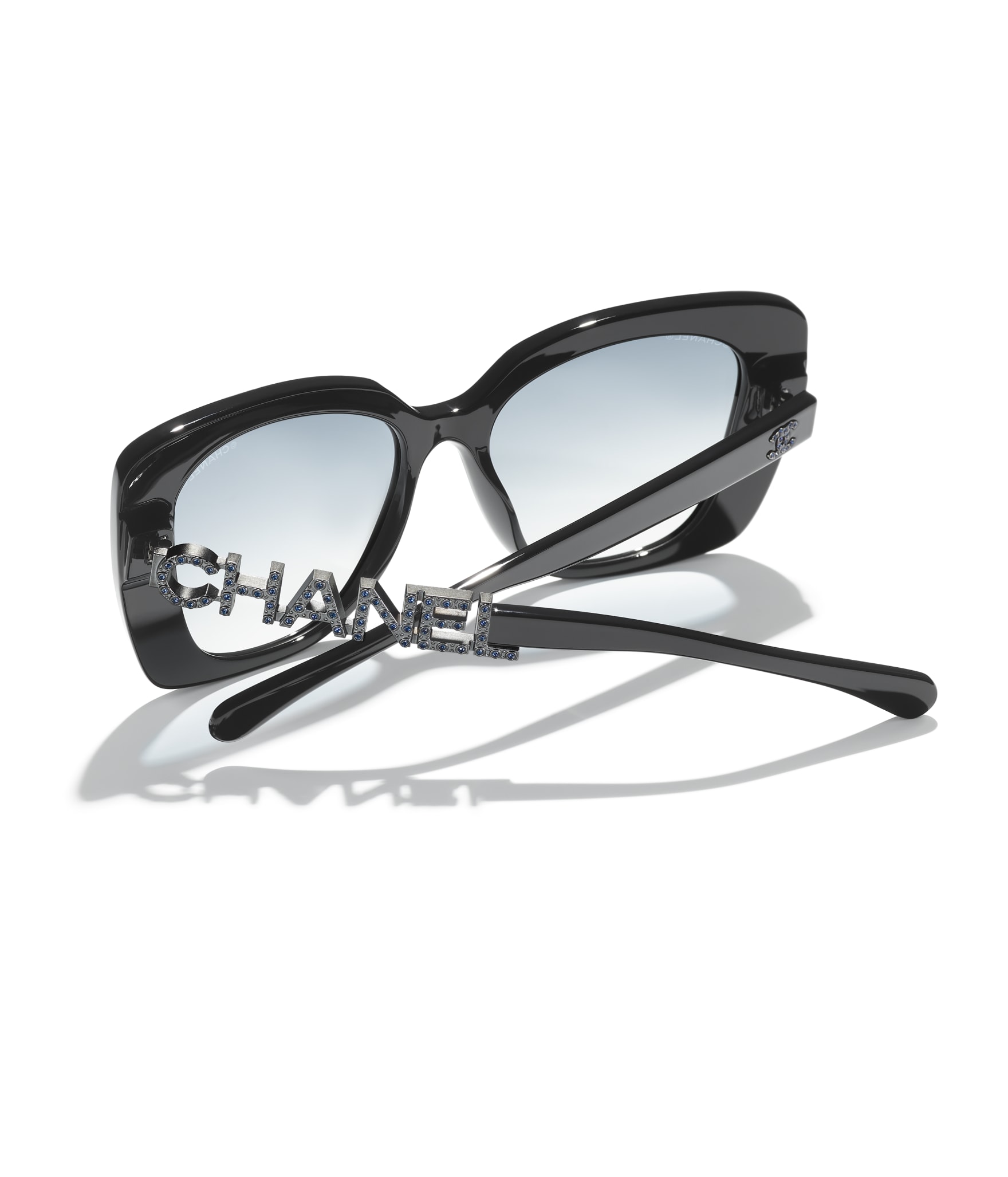 CHANEL Square Sunglasses A71353X08902S