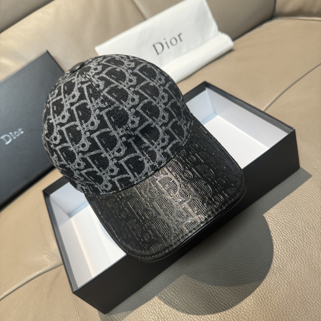 TOP Christian Dior Baseball Hat - 3 Colors