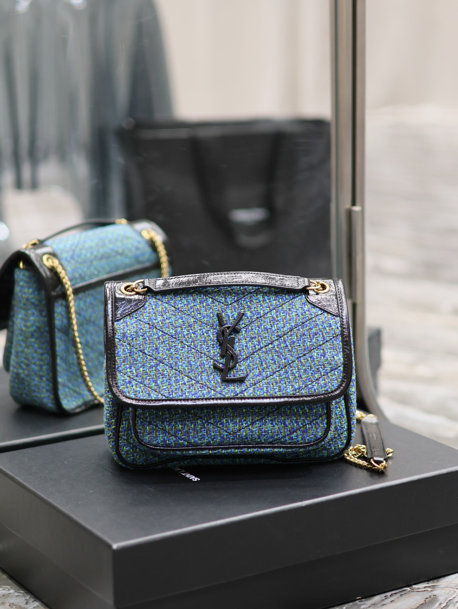 TOP Yves Saint Laurent YSL Niki Tweed with Leather Bag - Blue Tweed