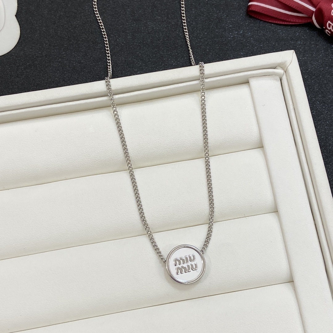 TOP Miu Miu Necklace - 4 Colour