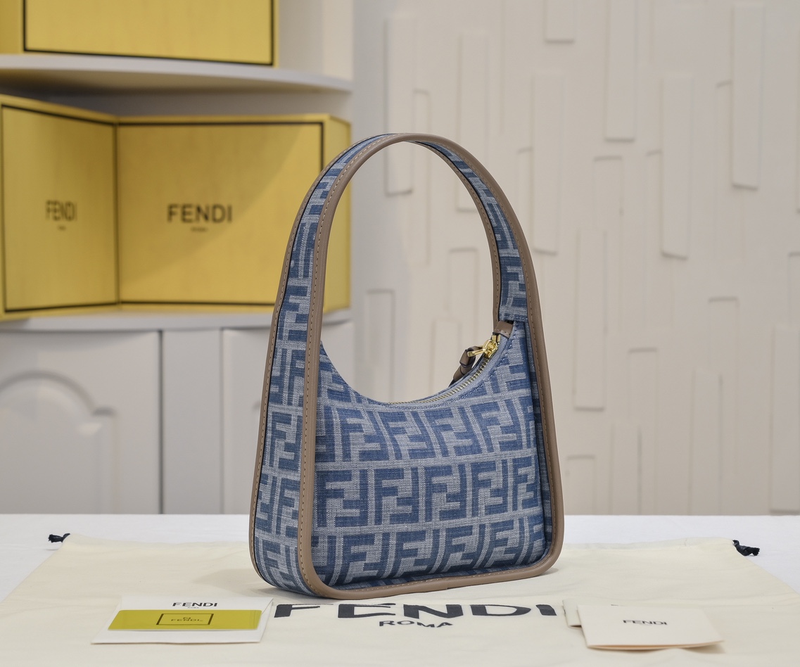 TOP FENDI Armpit FF Bag 27x20.5x7cm - Denim