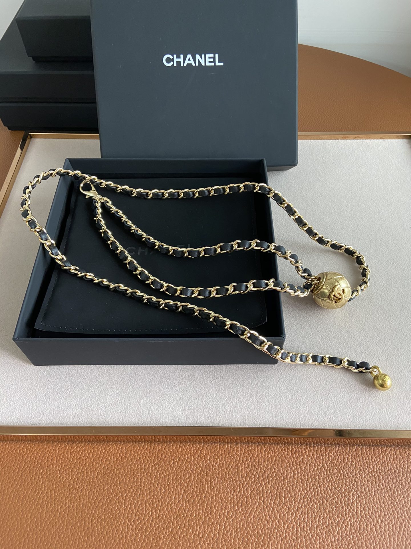 TOP CHANEL Waist Chain - Gold