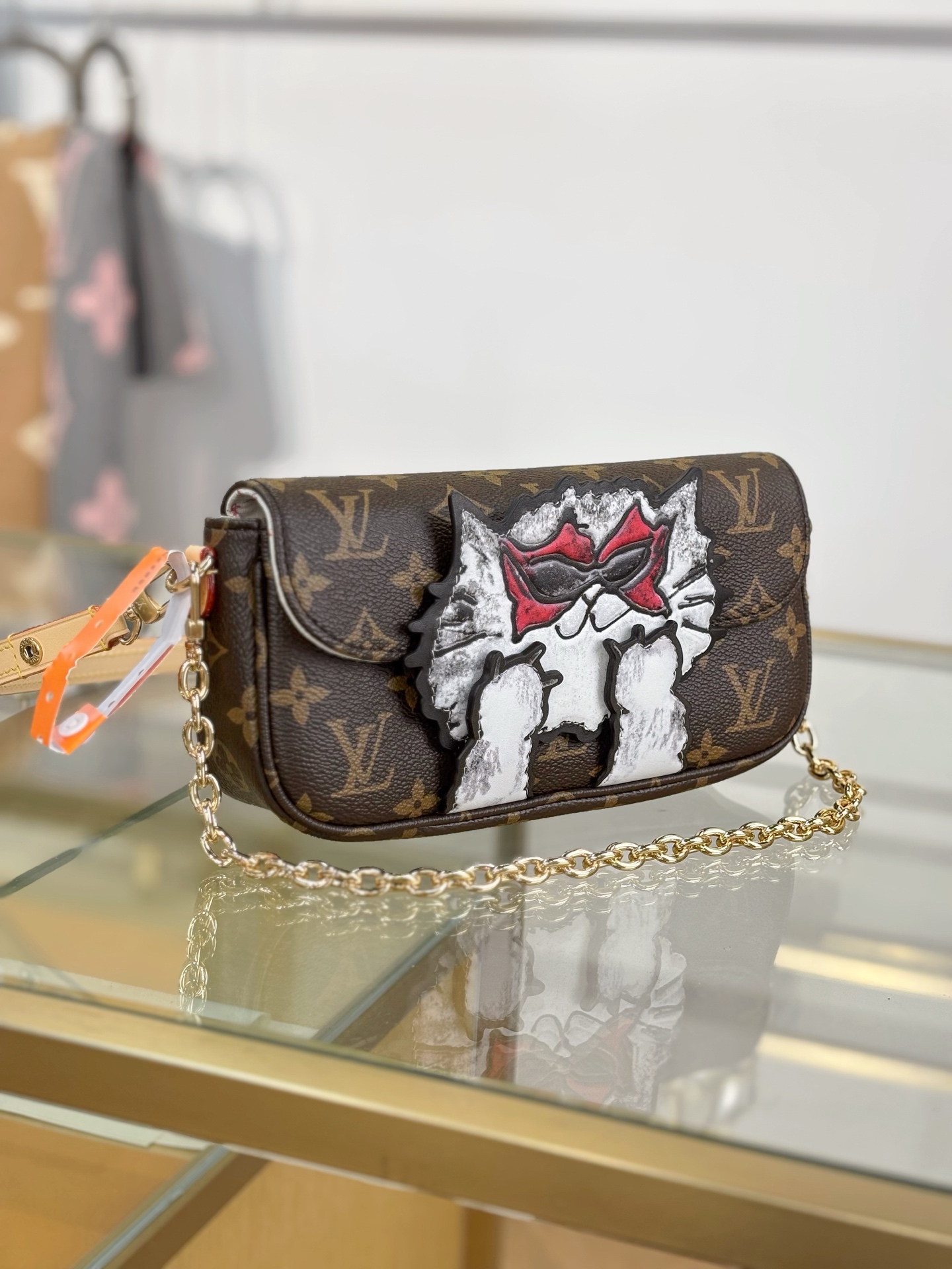 TOP Louis Vuitton LV & Grace Monogram Wallet On Chain Bag 23.5 x 12 x 4.3cm - Brown