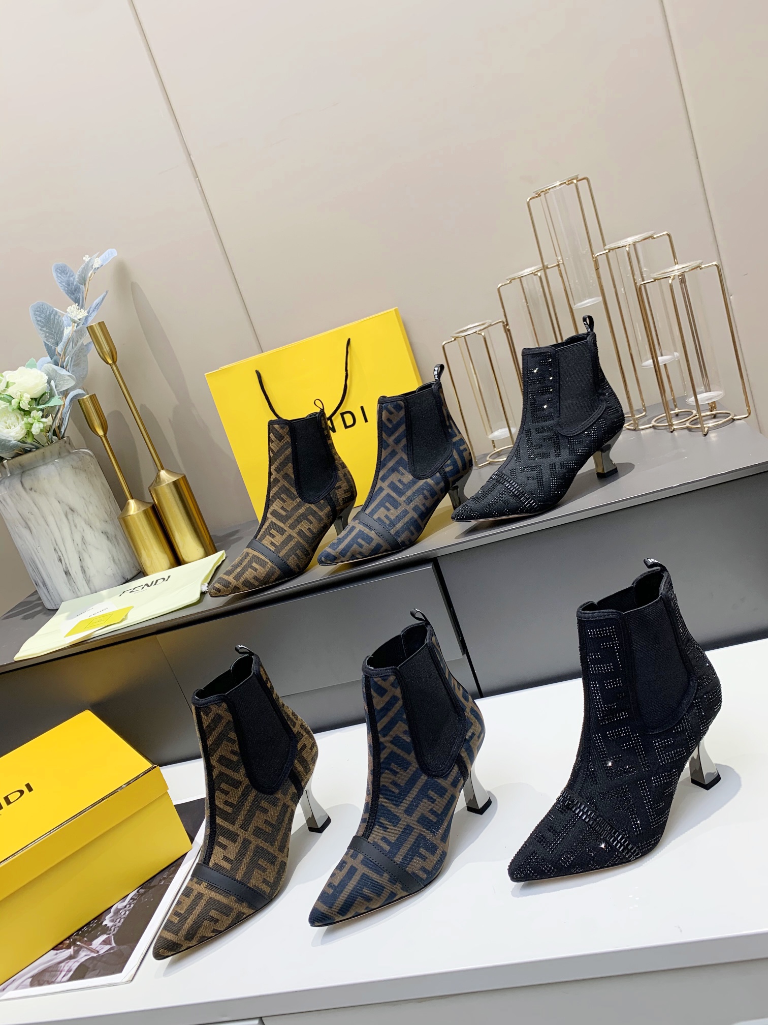 TOP FENDI Made Of Semi Transparent Nano Technology Mesh Fabric, Silk Cowhide, And Imported Rhinestones - 3 Colors