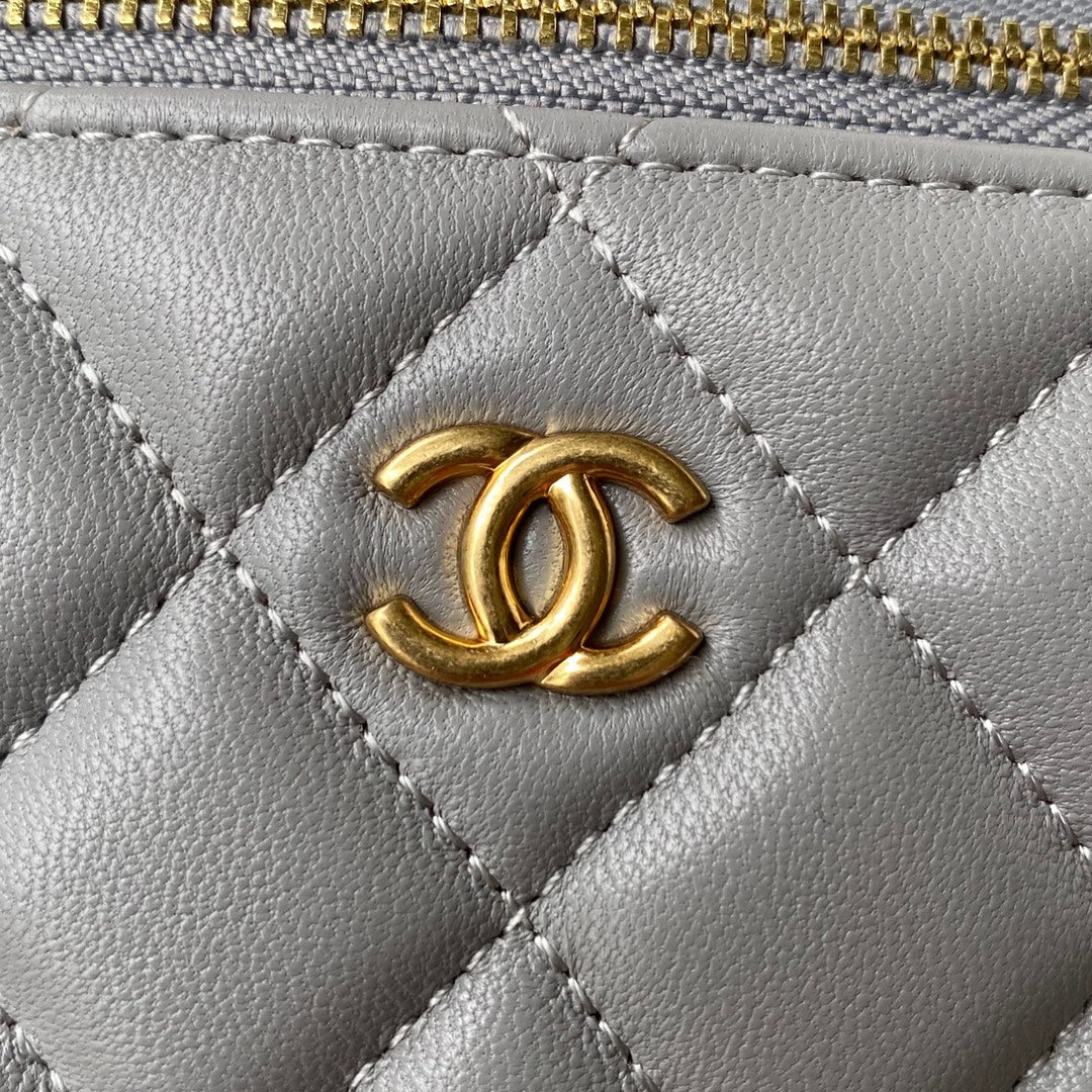 TOP CHANEL Vanity Case Top Handle SS21 - Grey