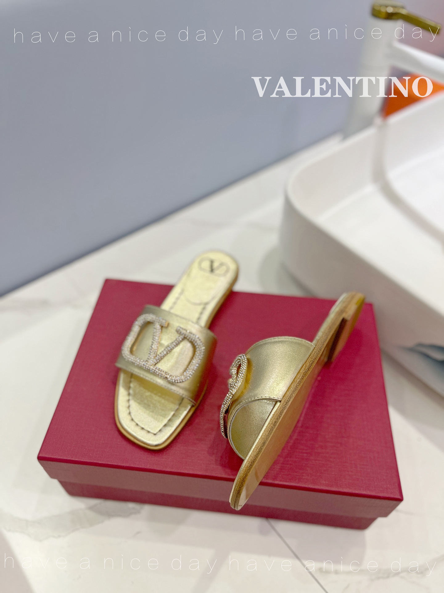 TOP VALENTINO Slippers with Logo  - 8 Color