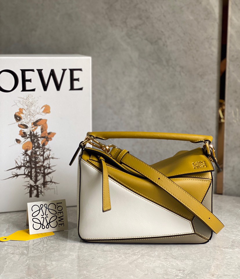 Loewe Small Puzzle Yellow(Replica)