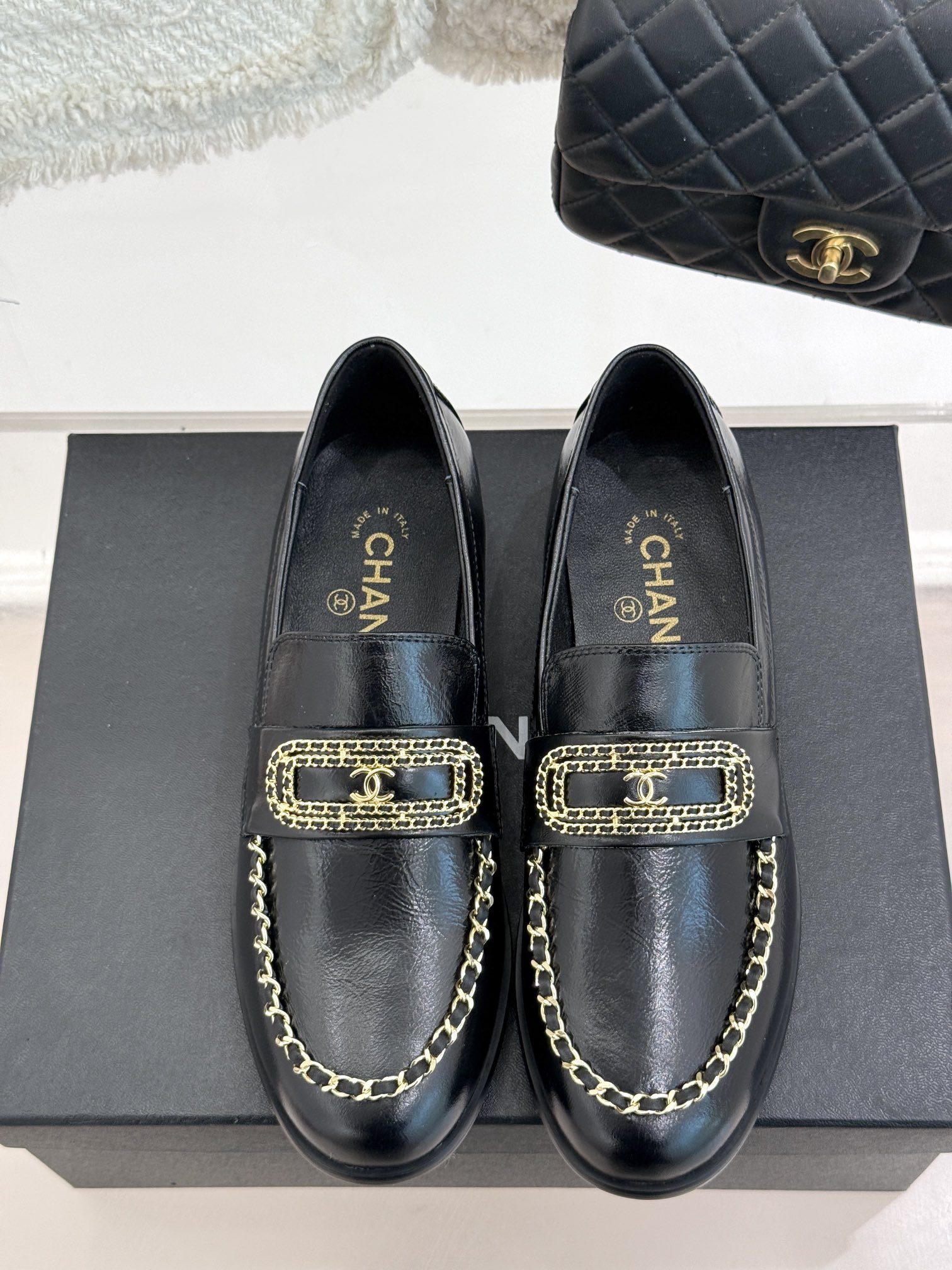TOP CHANEL Loafers - 4 Color