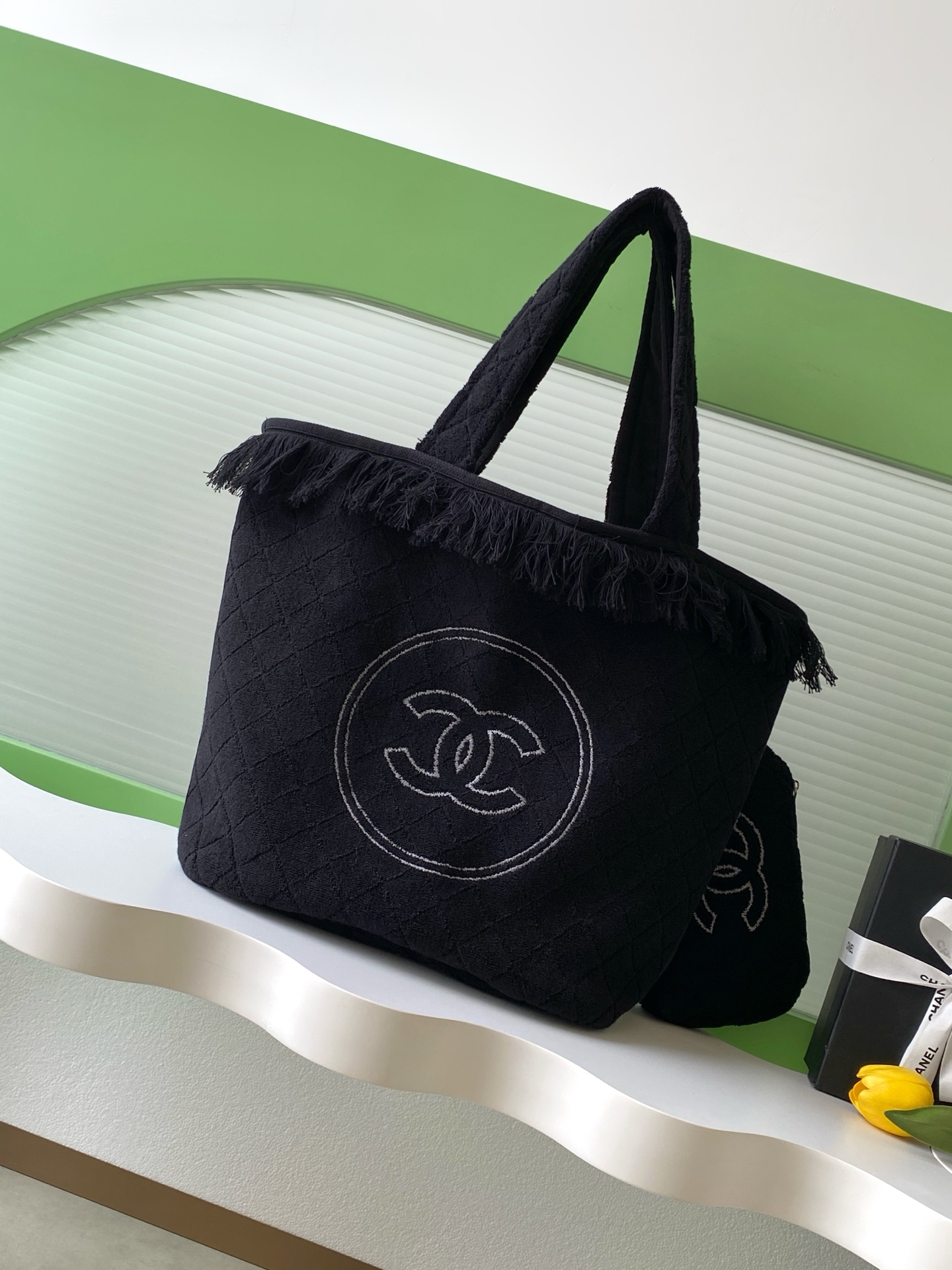 TOP CHANEL Coco Beach Bag 38-58-20 cm - 2 Colors