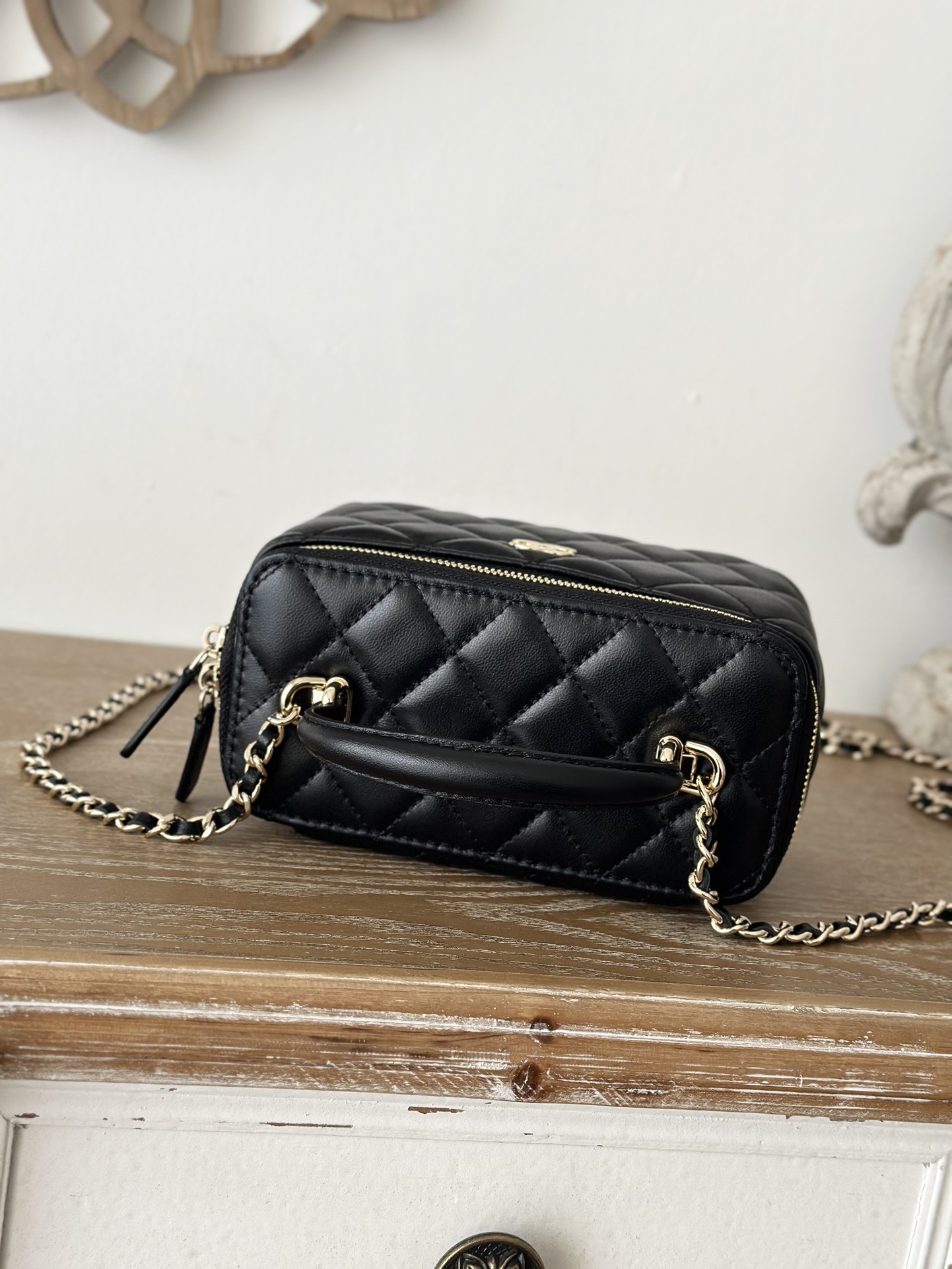 TOP CHANEL Vanity Case Bag 9.5× 17 × 8 cm - Black