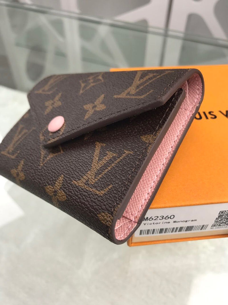 TOP Louis Vuitton LV LV Monogram Victorine Wallet - Pink