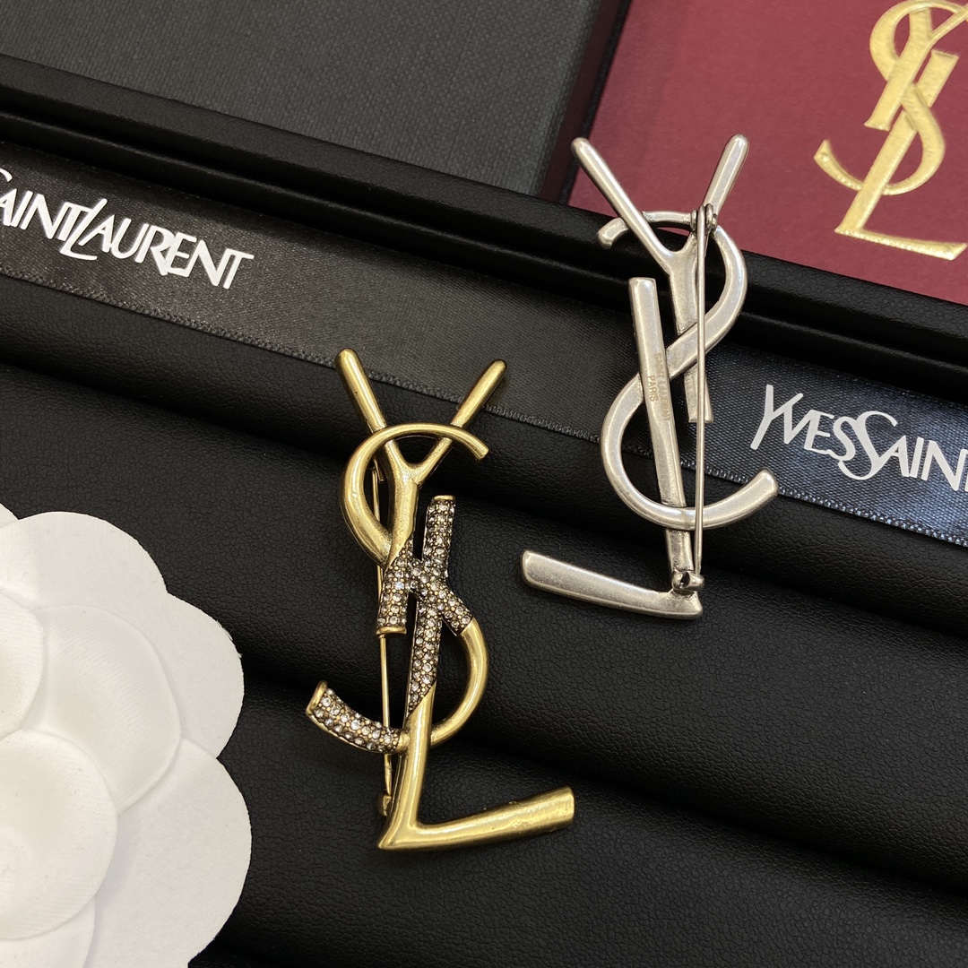 TOP Yves Saint Laurent YSL  Gold Retro Style Brooch