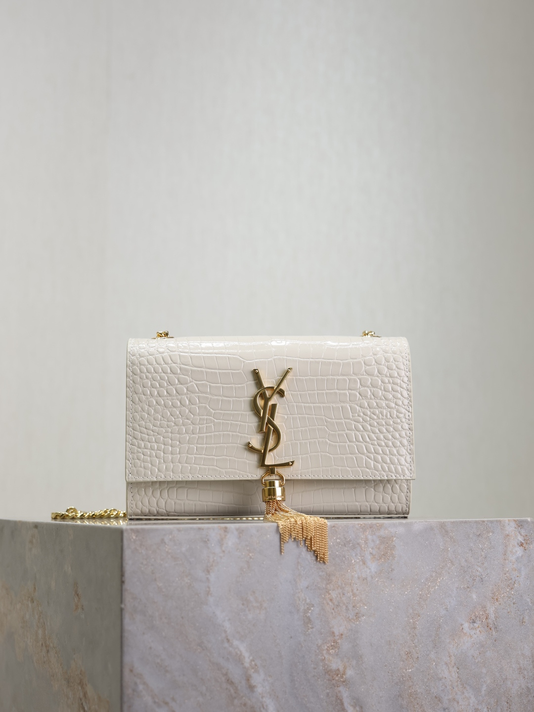 TOP Yves Saint Laurent YSL Kate Tassel Bag Croc Embossed Cowhide 20x13.5x5.5cm/24x14.5x5cm - White & GHW