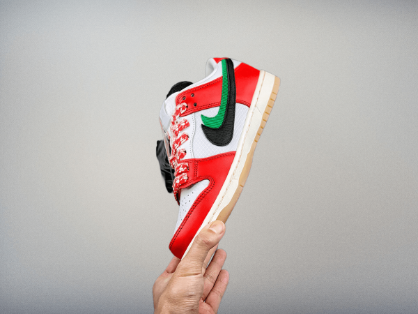 Frame Skate x SB Dunk Low “Habibi”(Replica)