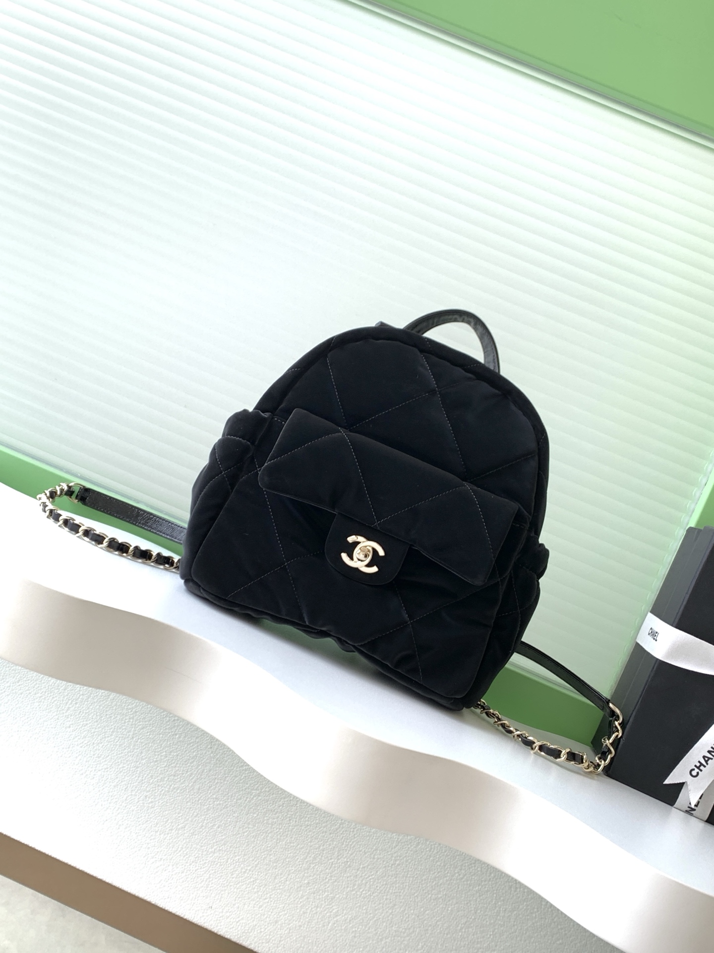 TOP CHANEL Backpack  25-10-25cm - Black&GHW