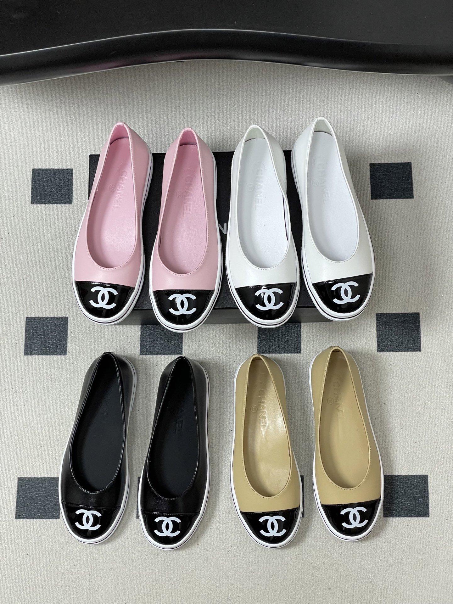 TOP CHANEL Flat Shoes - 4 Colors