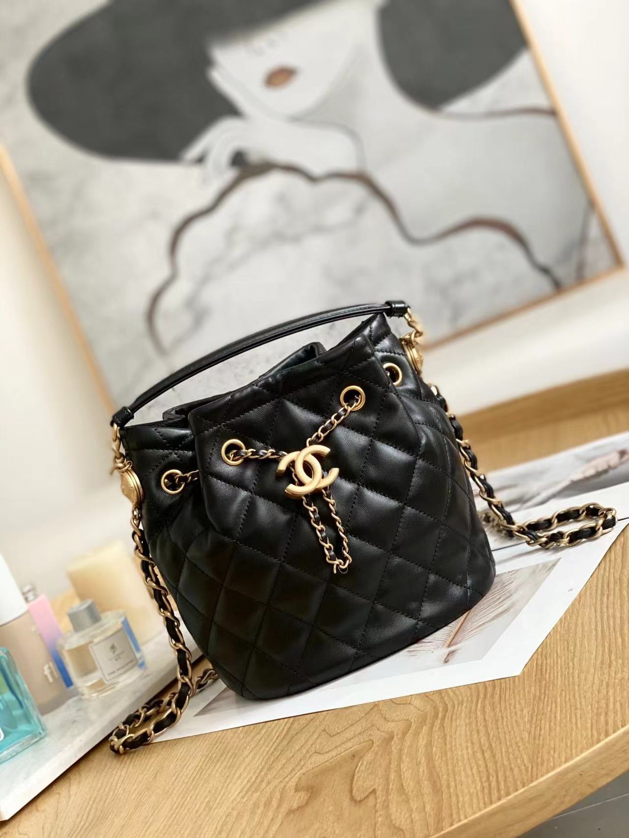 TOP CHANEL Classic Baby Emmanuelle Chain Bucket Bag 21X24X14 cm - Black