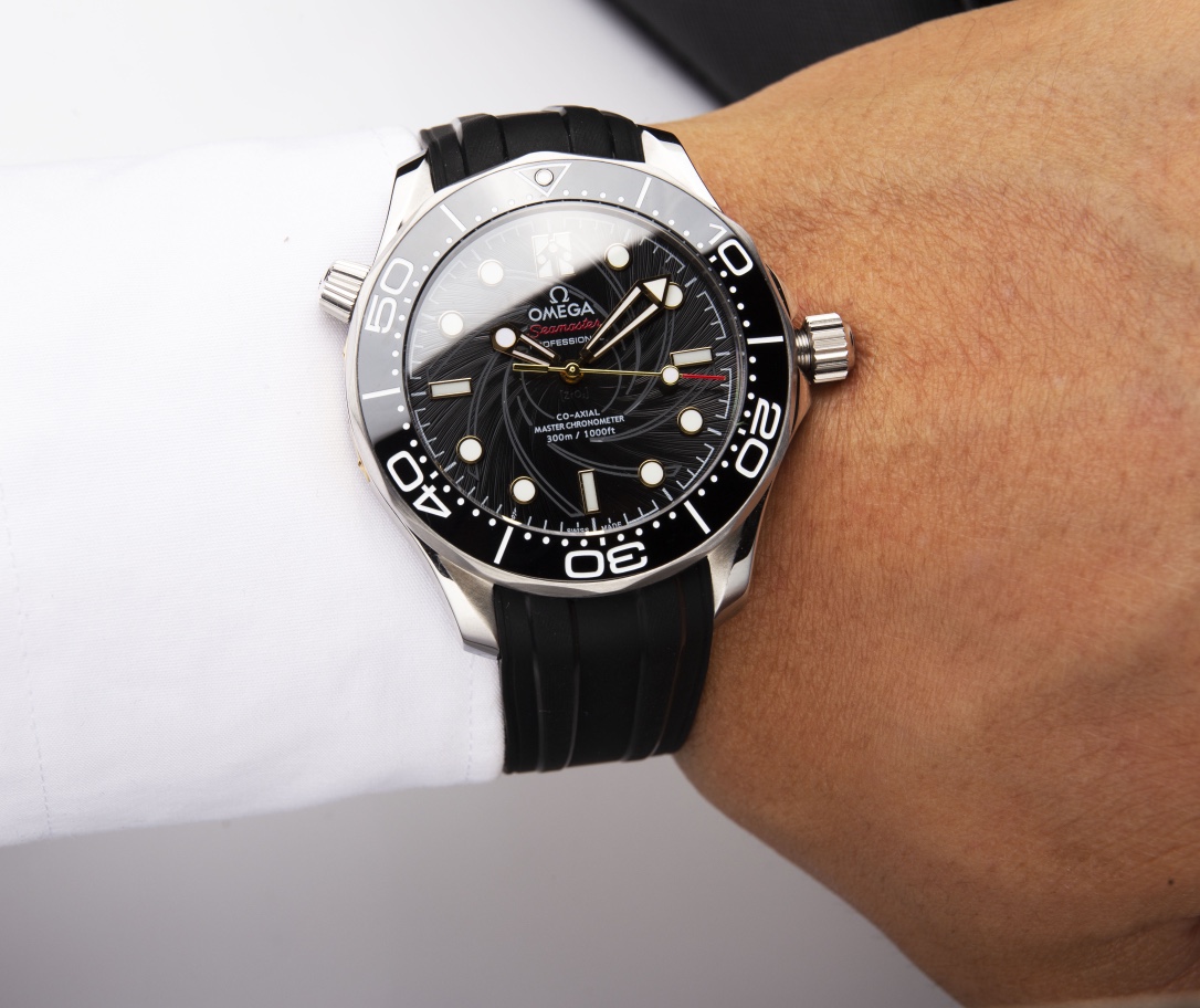 TOP OMEGA Omega Fully Automatic Mechanical Movement Watch - 42 mm