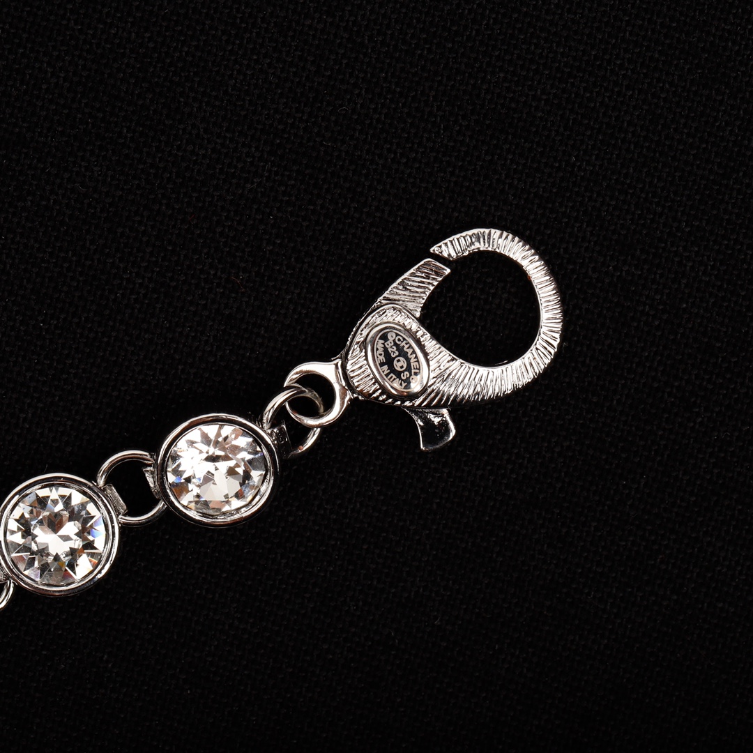 TOP CHANEL CC Choker Necklace