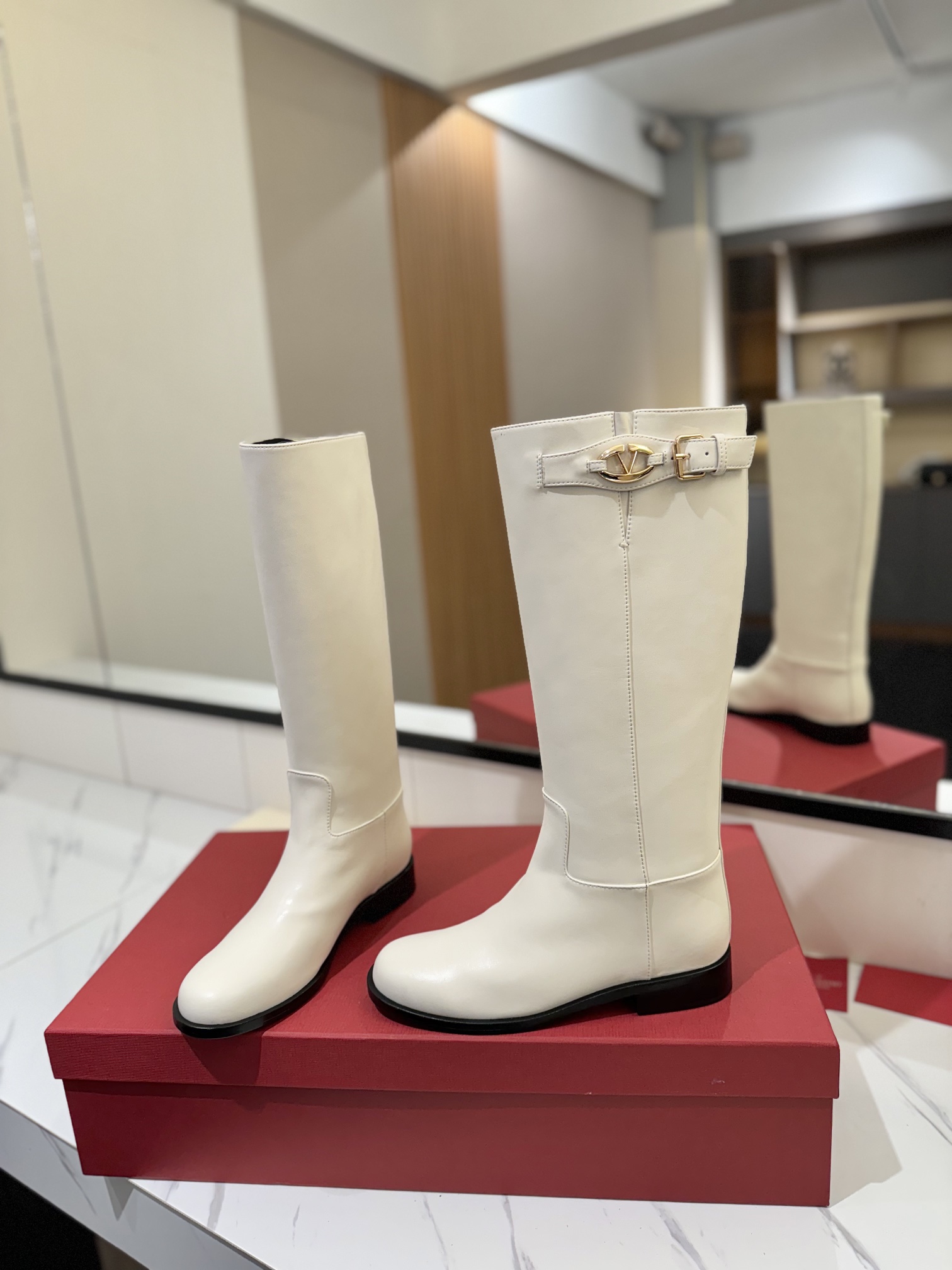 TOP VALENTINO GARAVANI Kelly Jumping Boots  - 4 Color