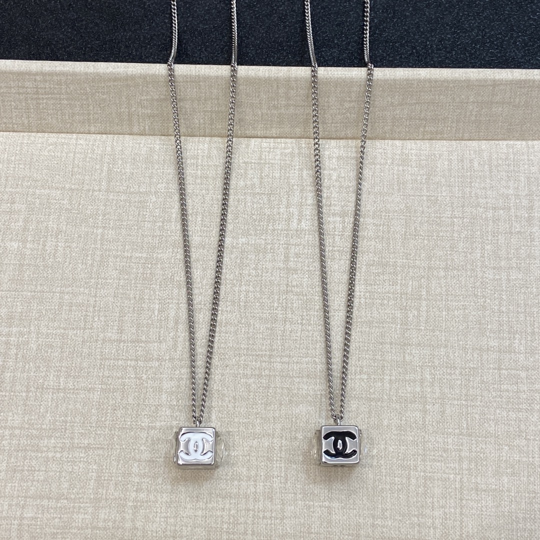 TOP CHANEL CC Necklace - 2 Colors