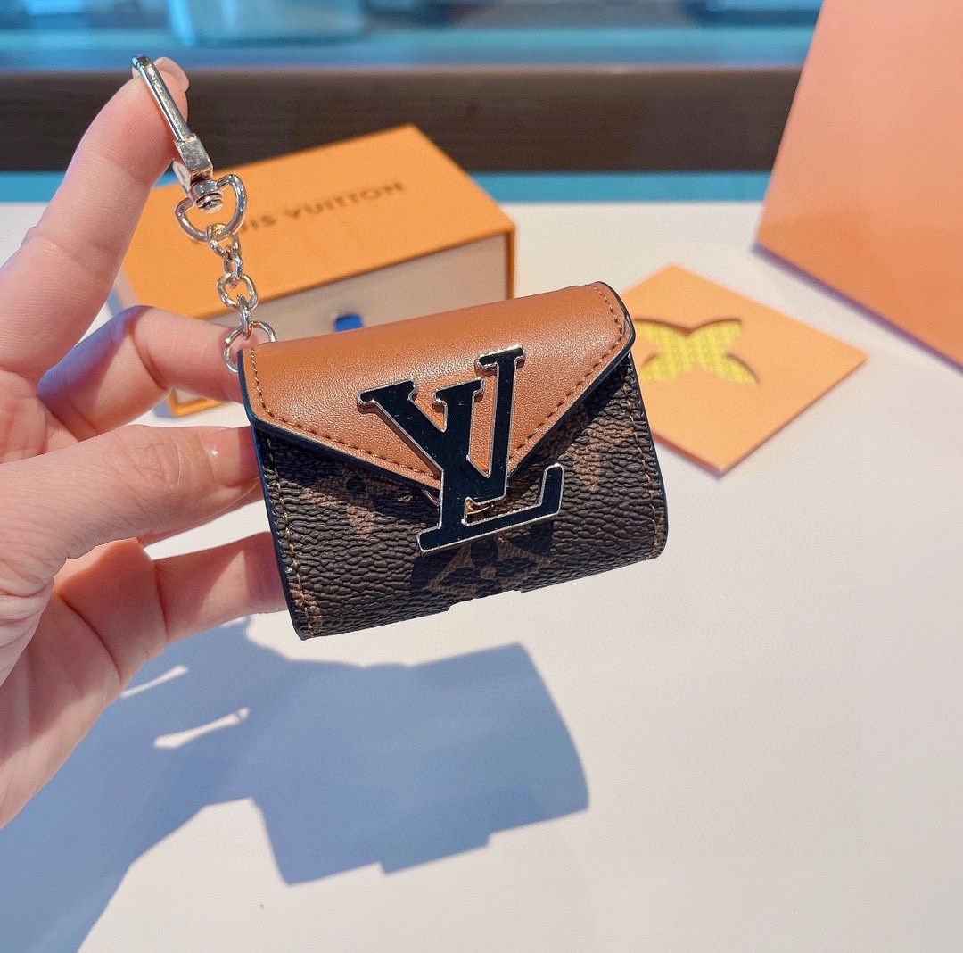 TOP Louis Vuitton LV Keychain Bag  - 2 Style