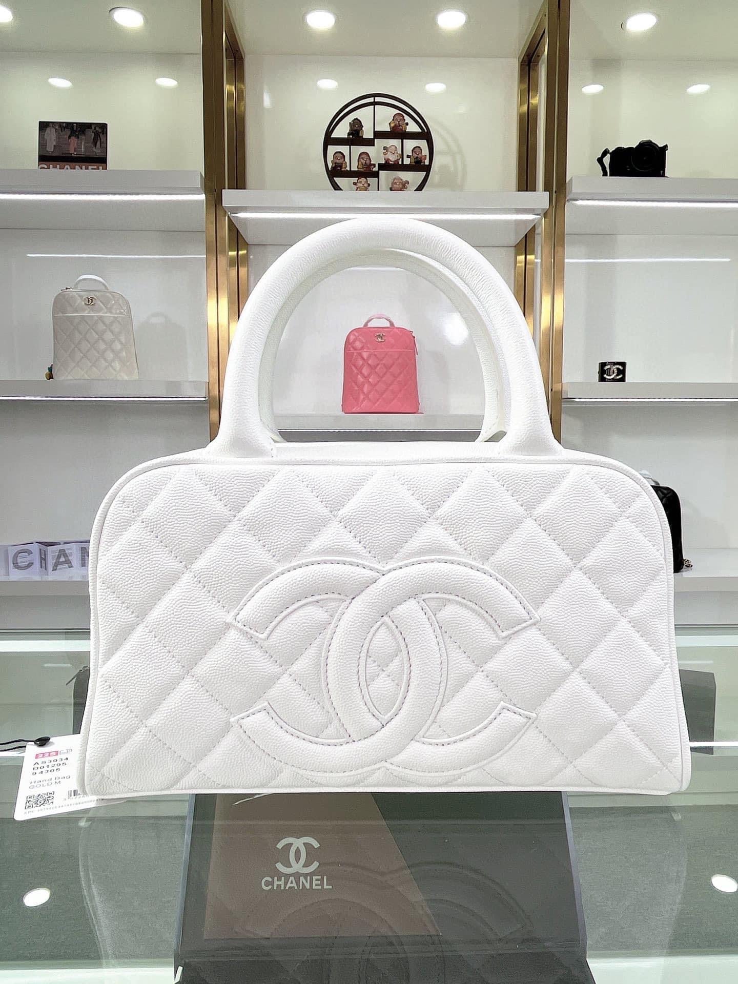 TOP CHANEL Bowler Mini Bag - White