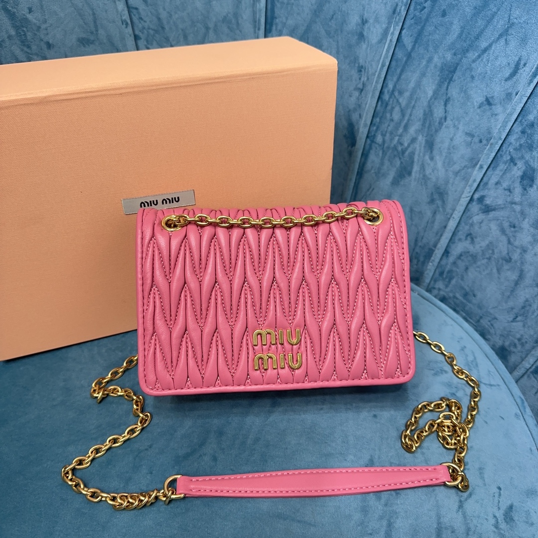 TOP Miu Miu Lambskin Sliding Metal Shoulder Strap Bag 19 x 13 x 5 cm - 4 Color