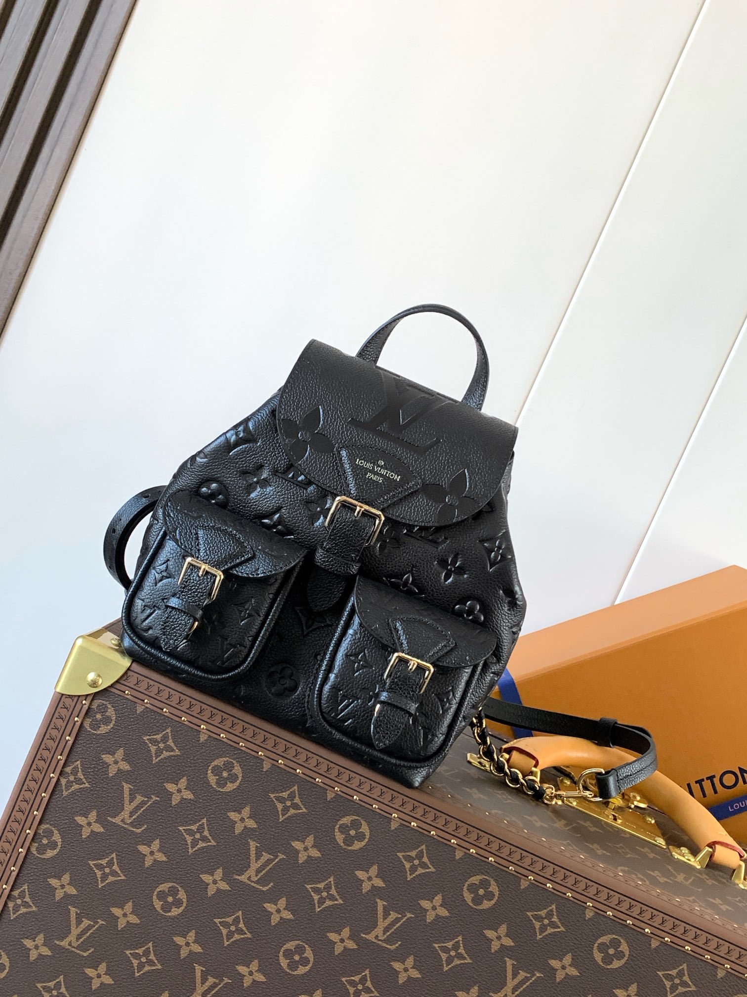 TOP Louis Vuitton LV Monogram Milky Way Backup Backpack 20×22×14cm - Black/Beige