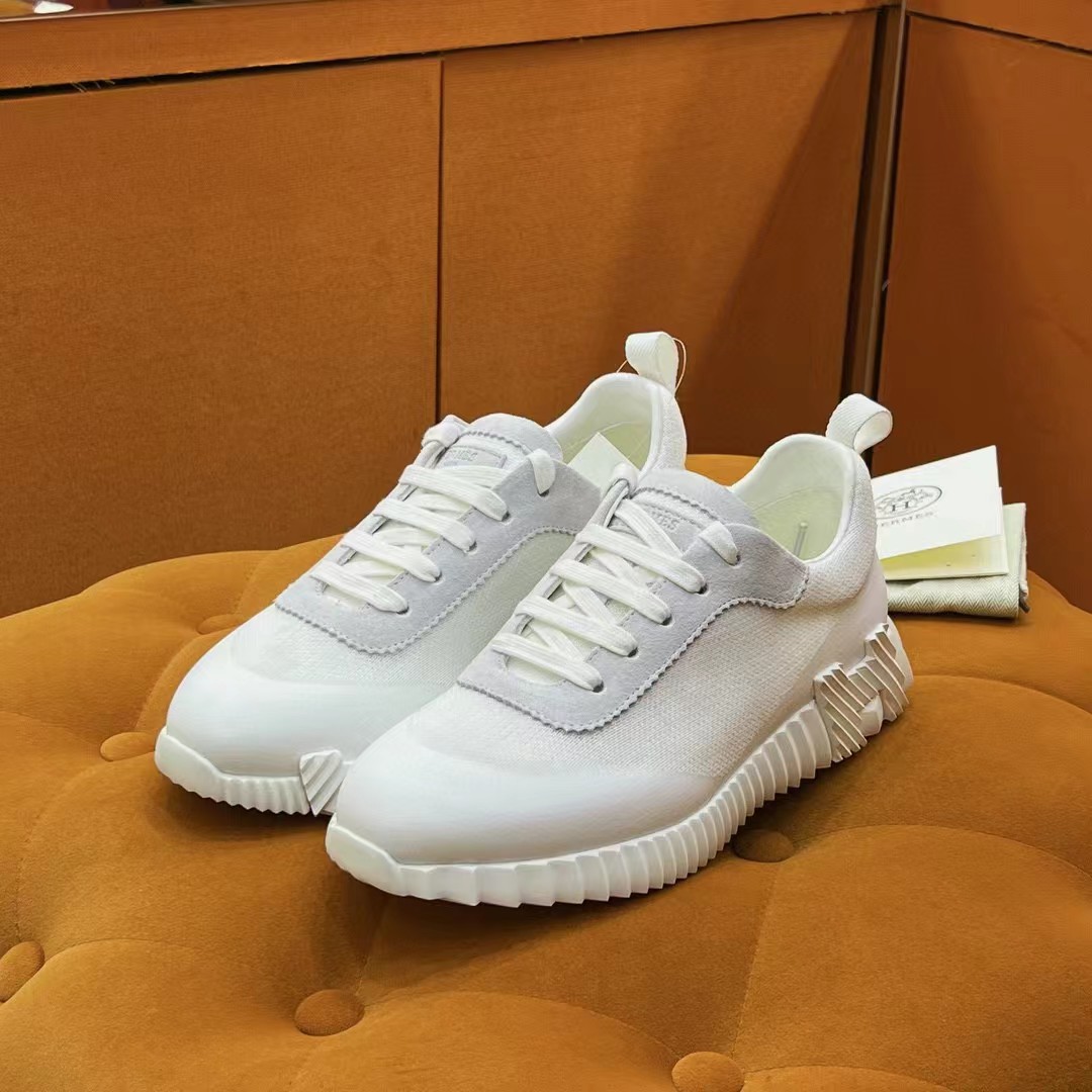 TOP HERMES Sneakers - White with 9 Different Logos