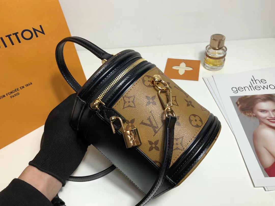 TOP Louis Vuitton LV Giant Monogram Vanity Bag 15.0x 17.0x 15.0 CM