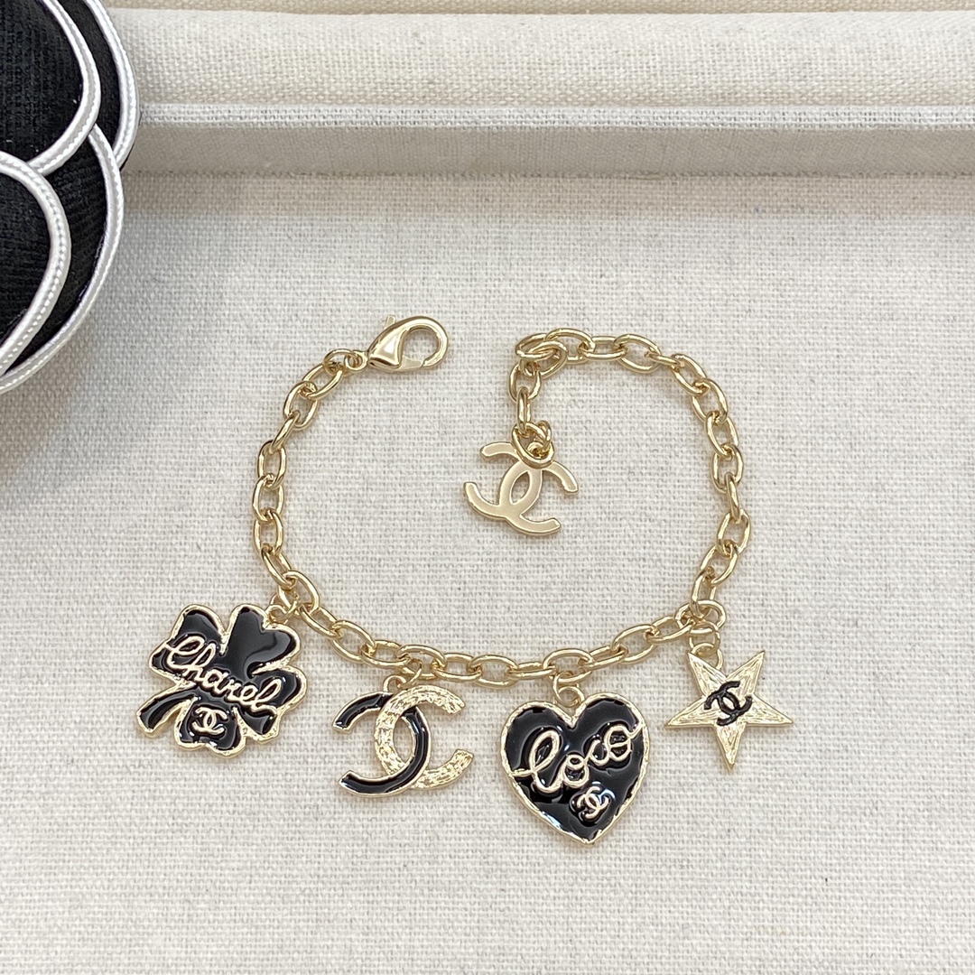 TOP CHANEL Bracelet - Gold