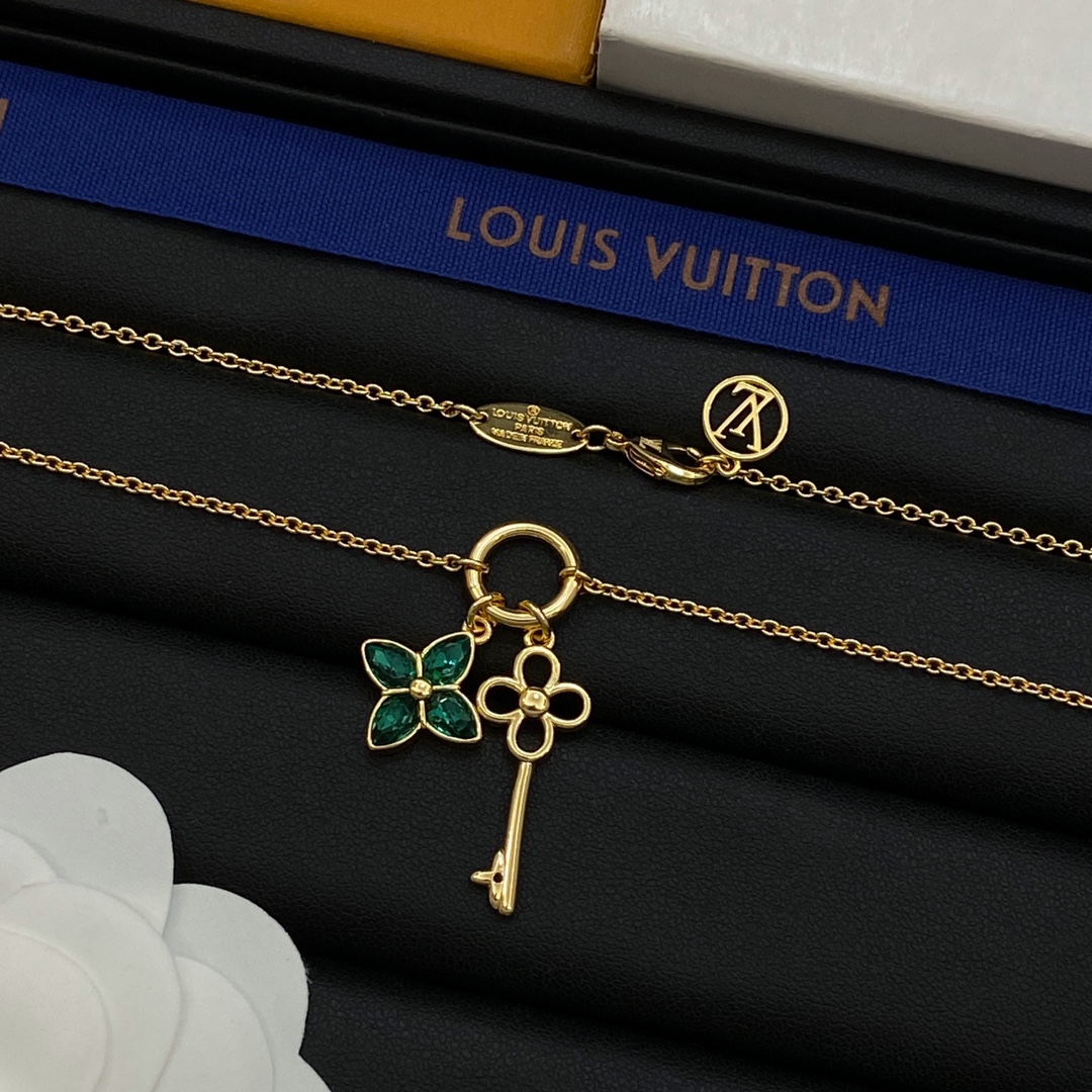 TOP Louis Vuitton LV Necklace - 2 Colors