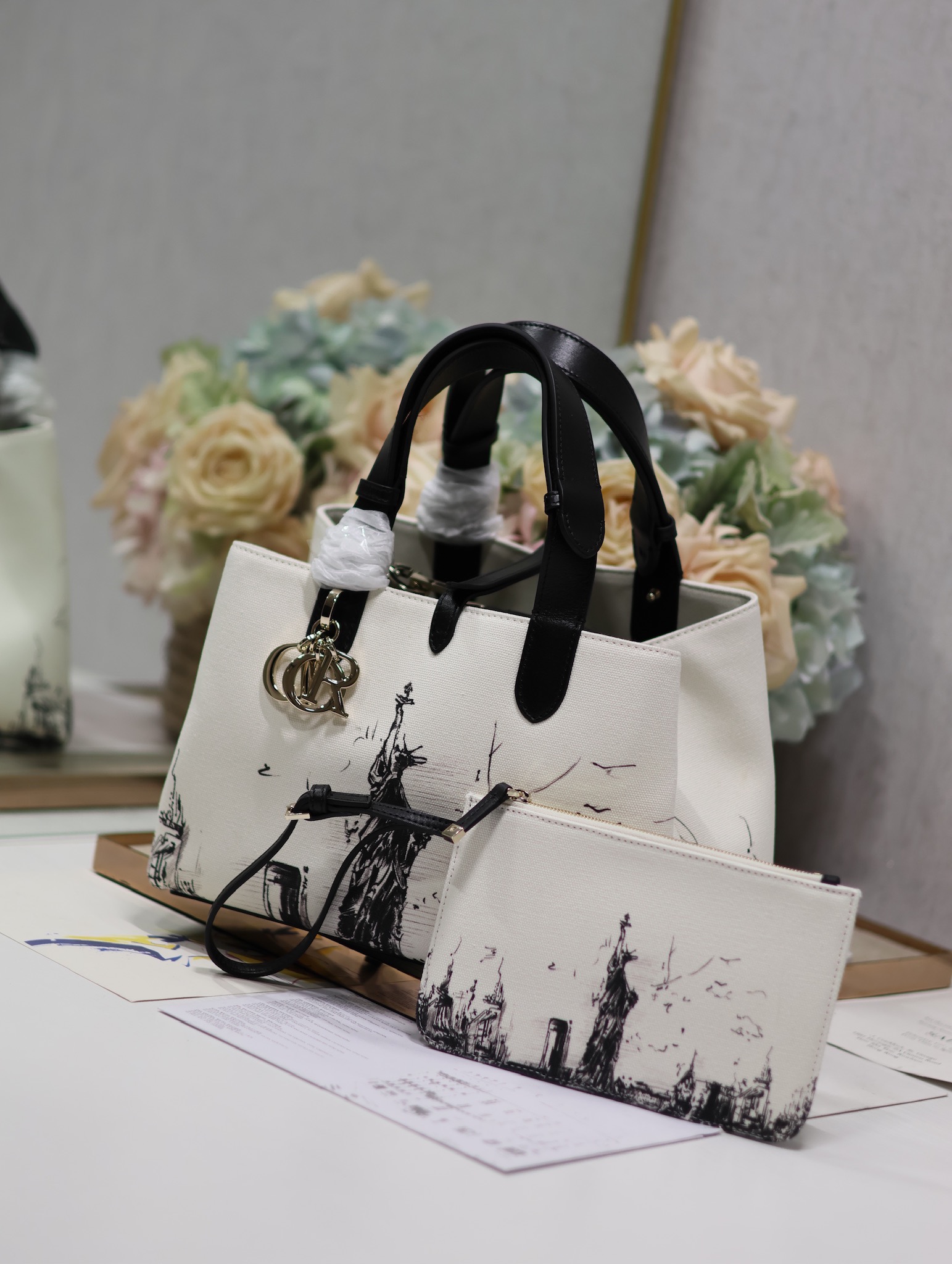TOP Christian Dior Canvas Toujours Goddess Of Liberty Handbag 28.5x19x21.5cm - CD Lock Letter D Knob